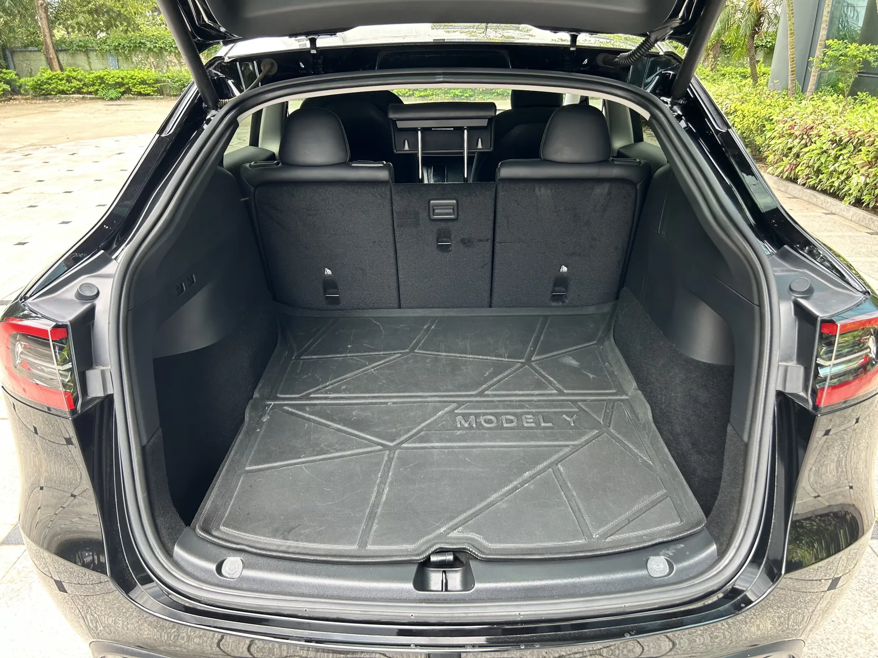 Tesla Model Y, 2022 17