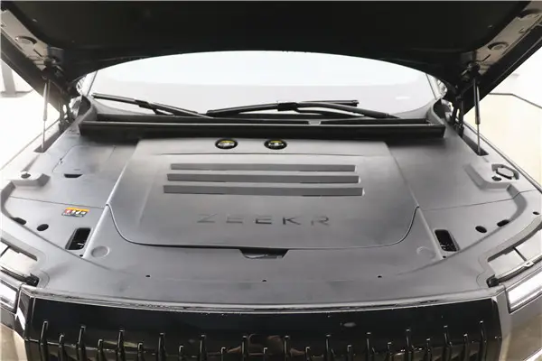 Zeekr X, 2026 7