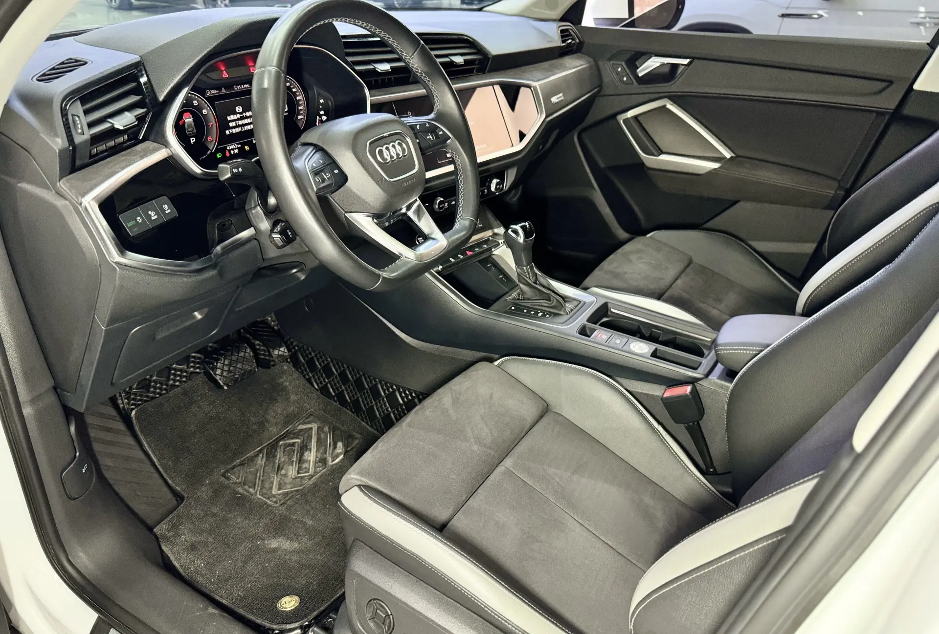 Audi Q3 35 TFSI, 2023 18