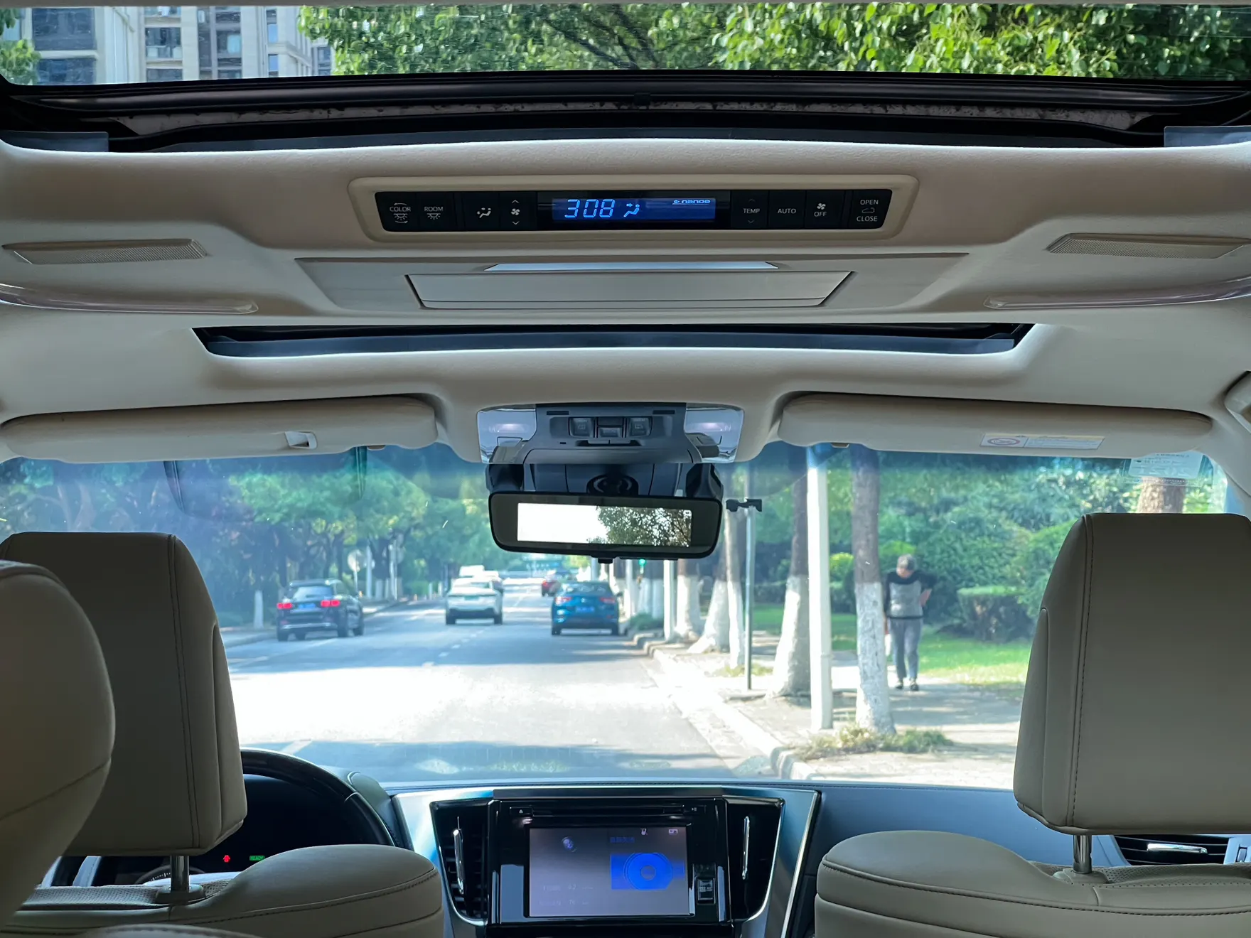 Toyota Vellfire, 2019 20