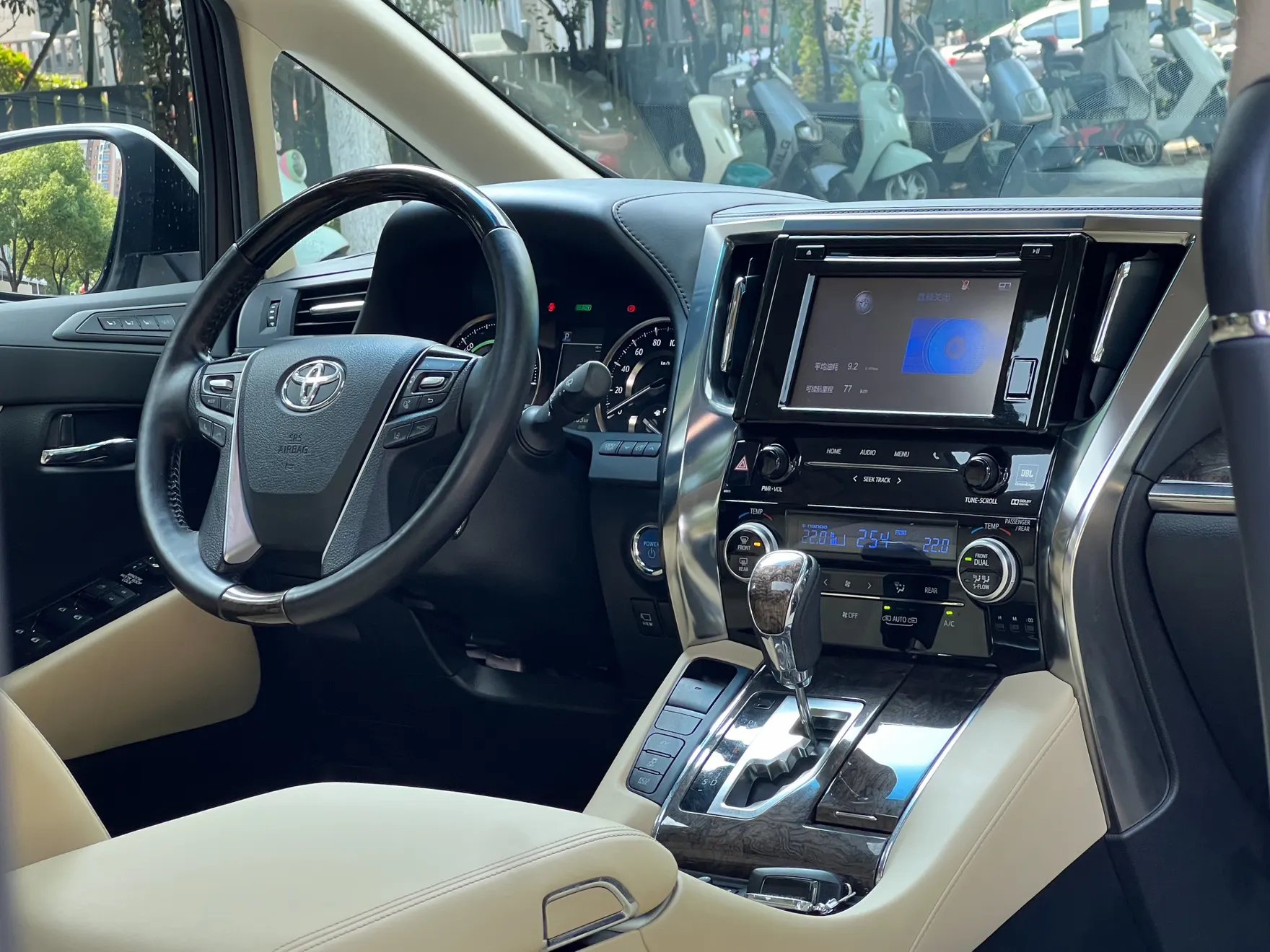 Toyota Vellfire, 2019 27