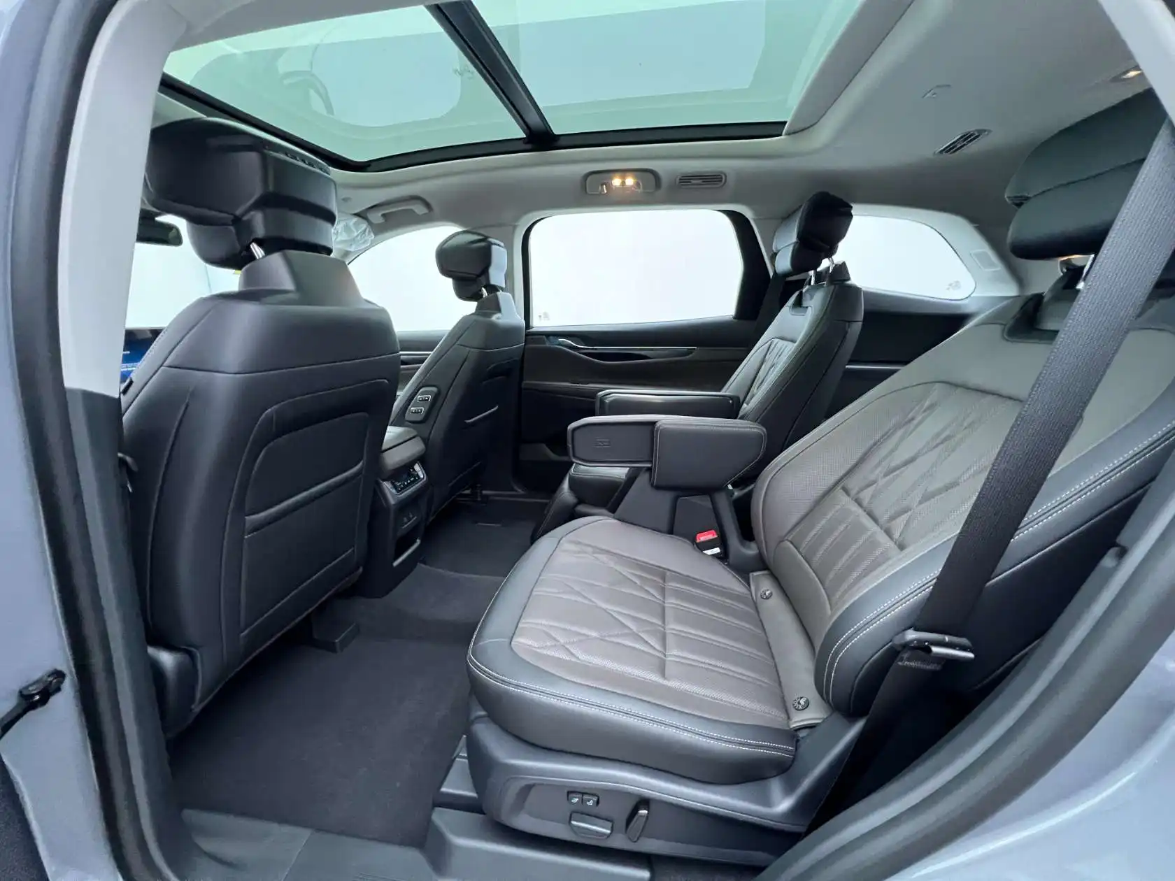 Ford Edge L, 2025 13