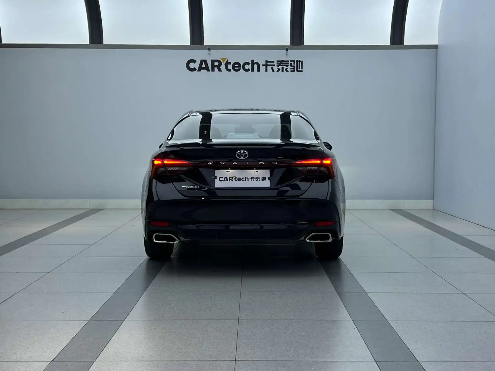 Toyota Avalon, 2022 3