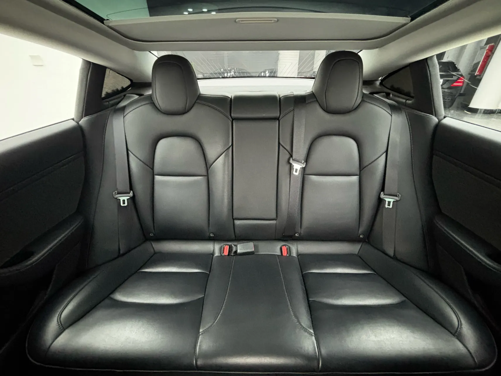 Tesla Model 3, 2019 29