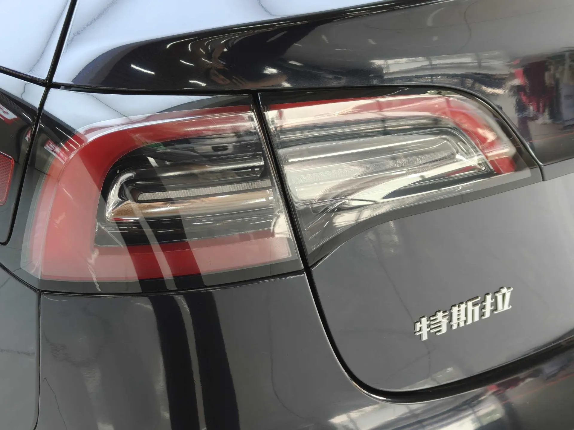 Tesla Model 3, 2023 10