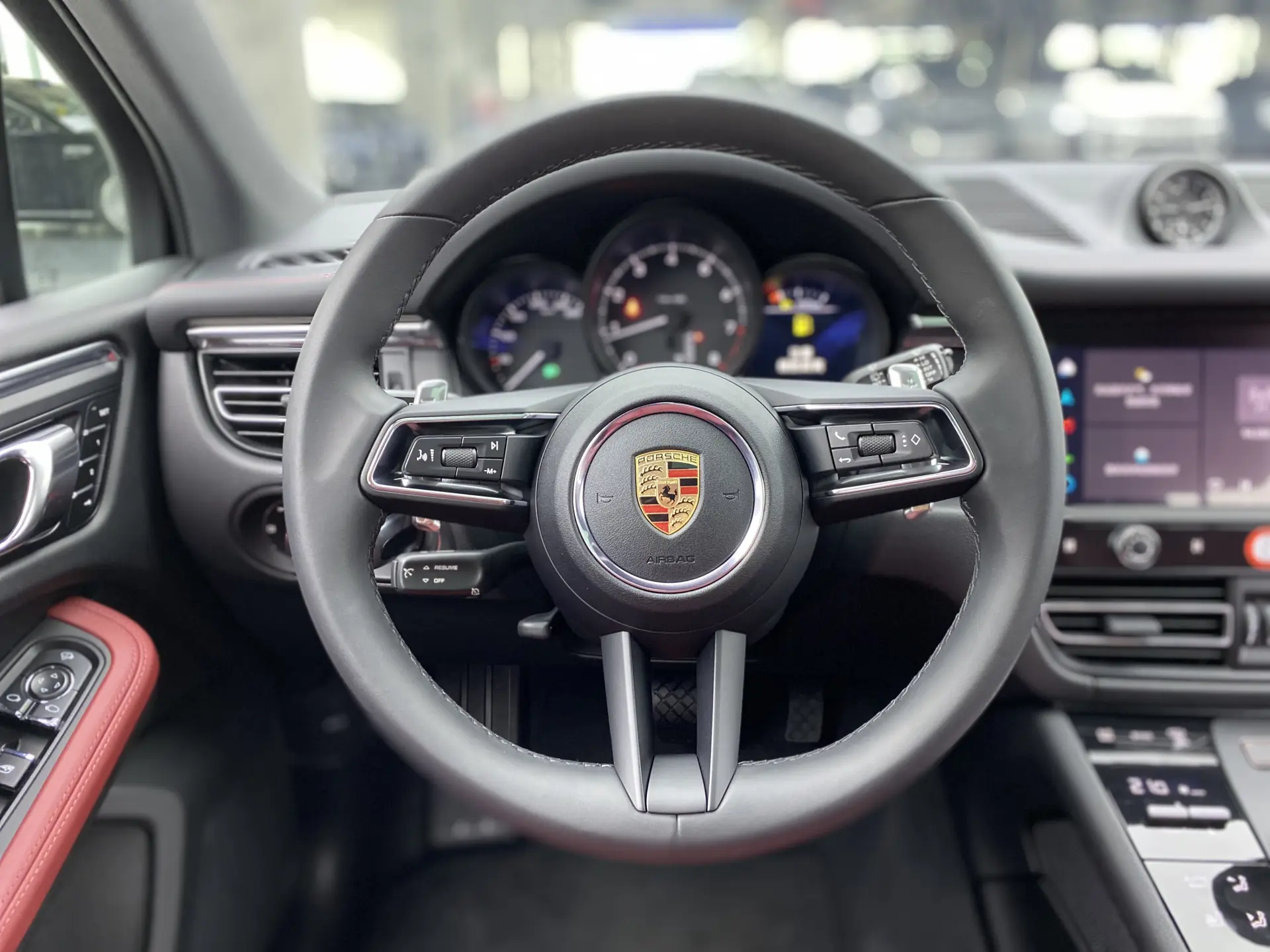 Porsche Macan, 2025 14