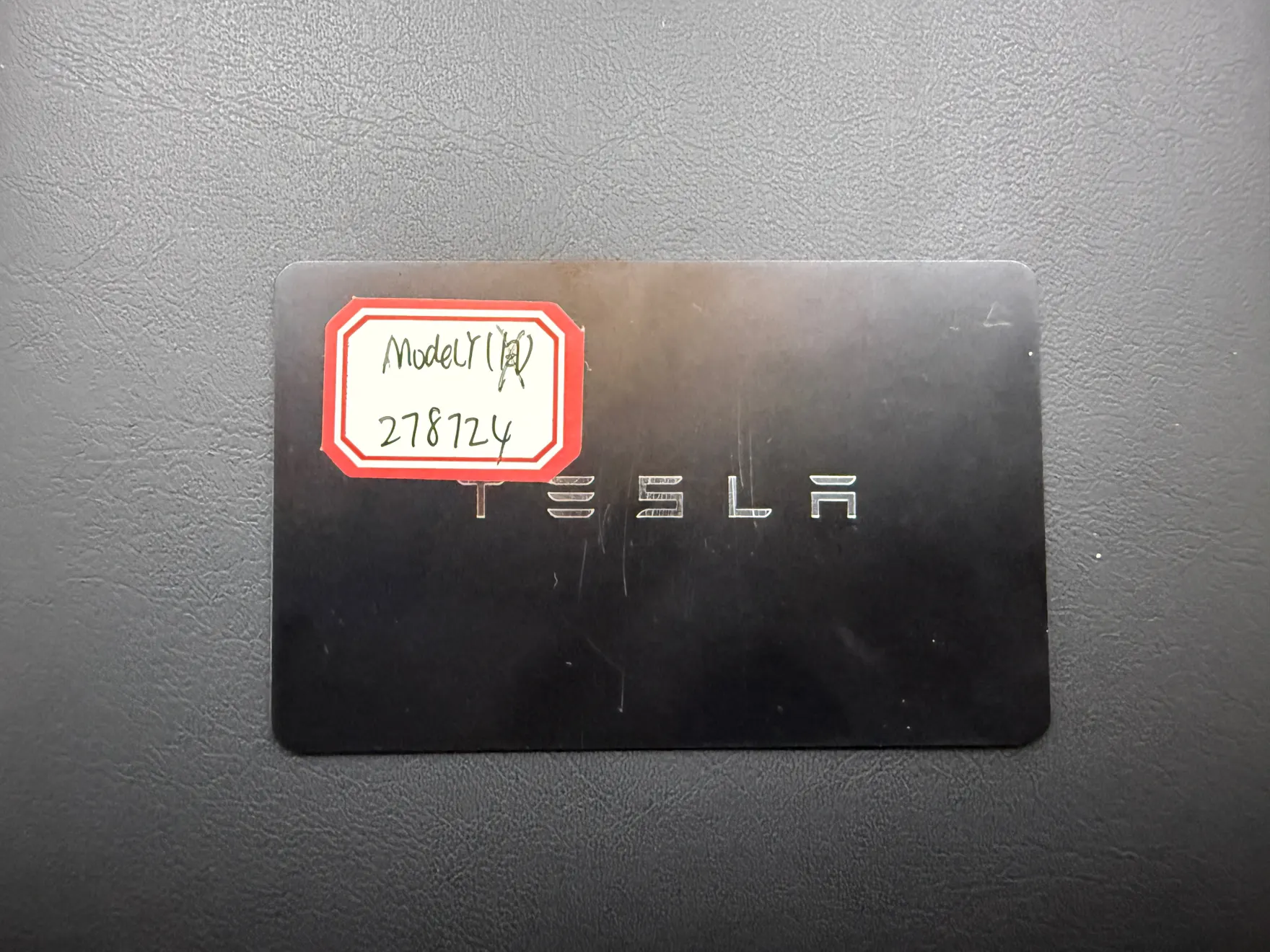 Tesla Model Y, 2022 24