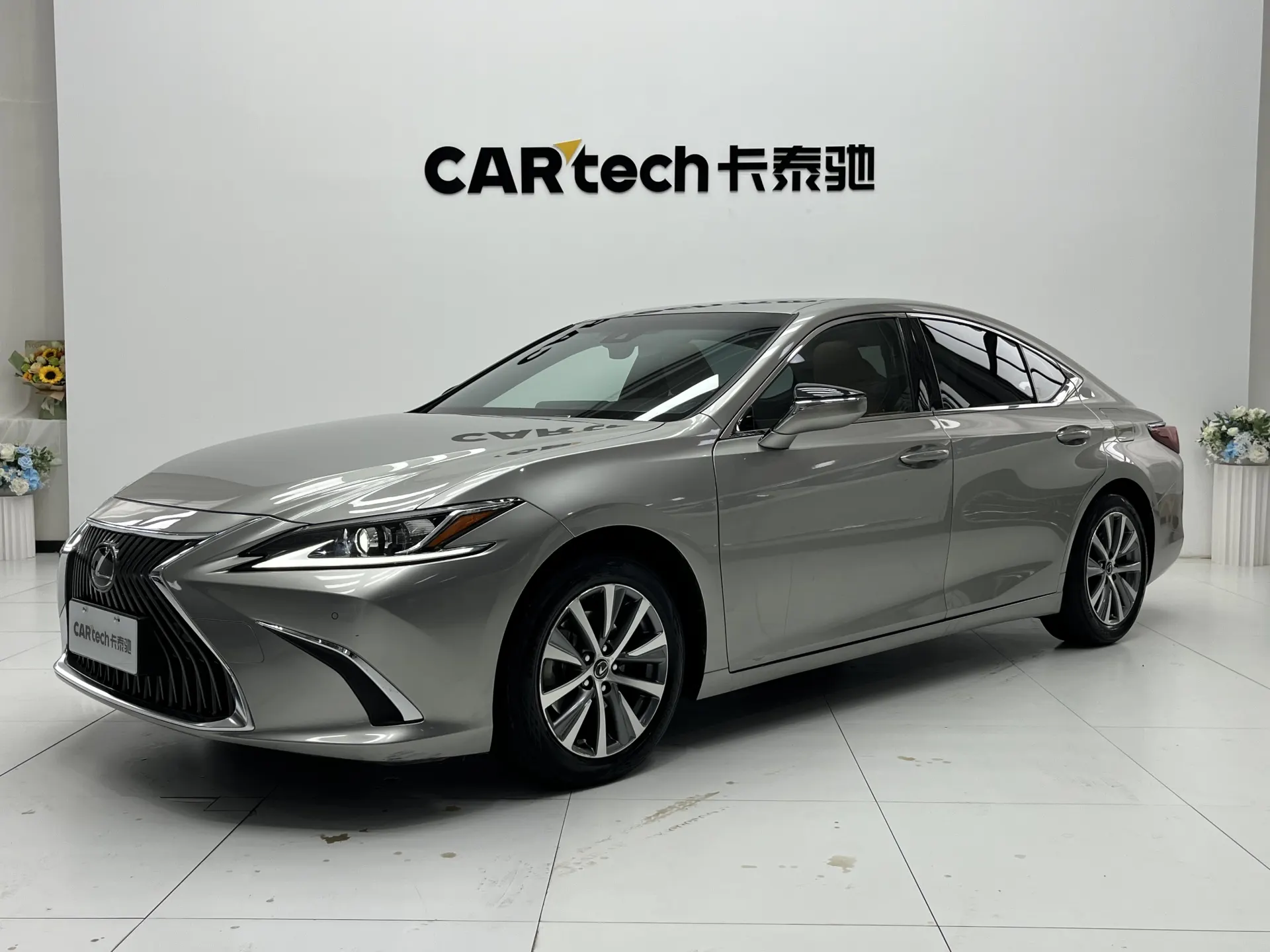 Lexus ES 200