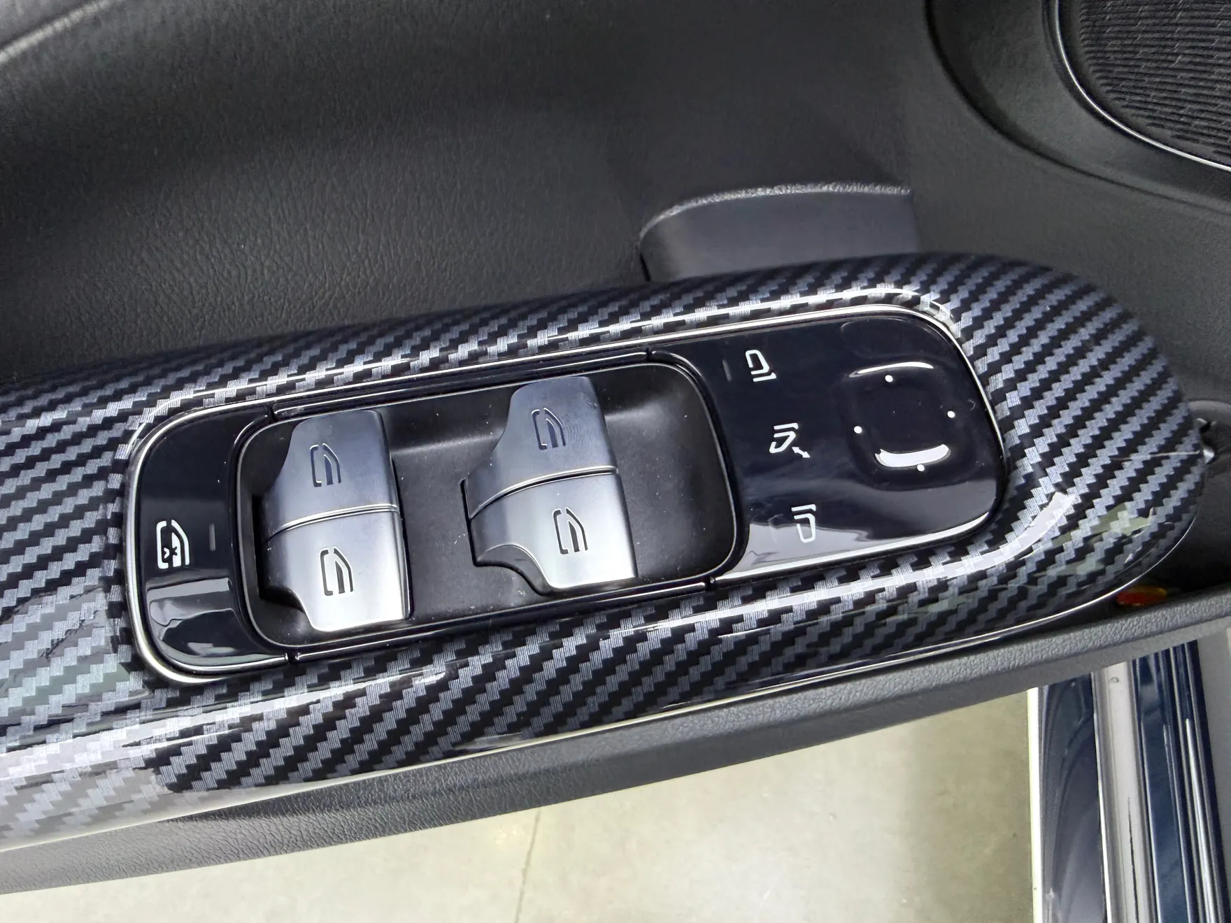 Mercedes-Benz C 260 L, 2025 17