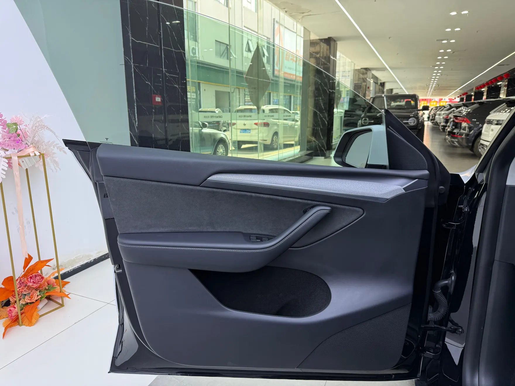 Tesla Model Y, 2022 16