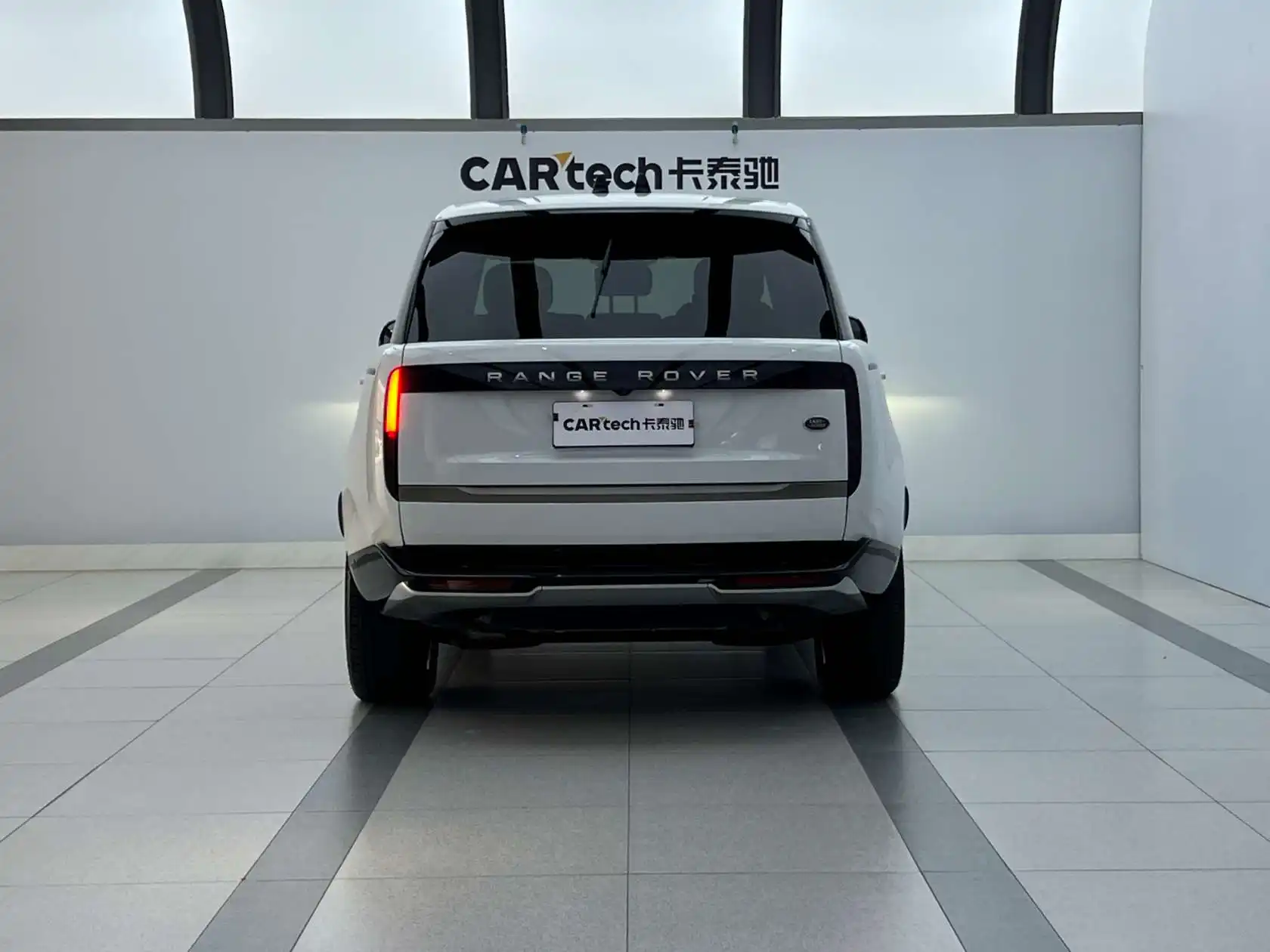 Land Rover Range Rover, 2024 3