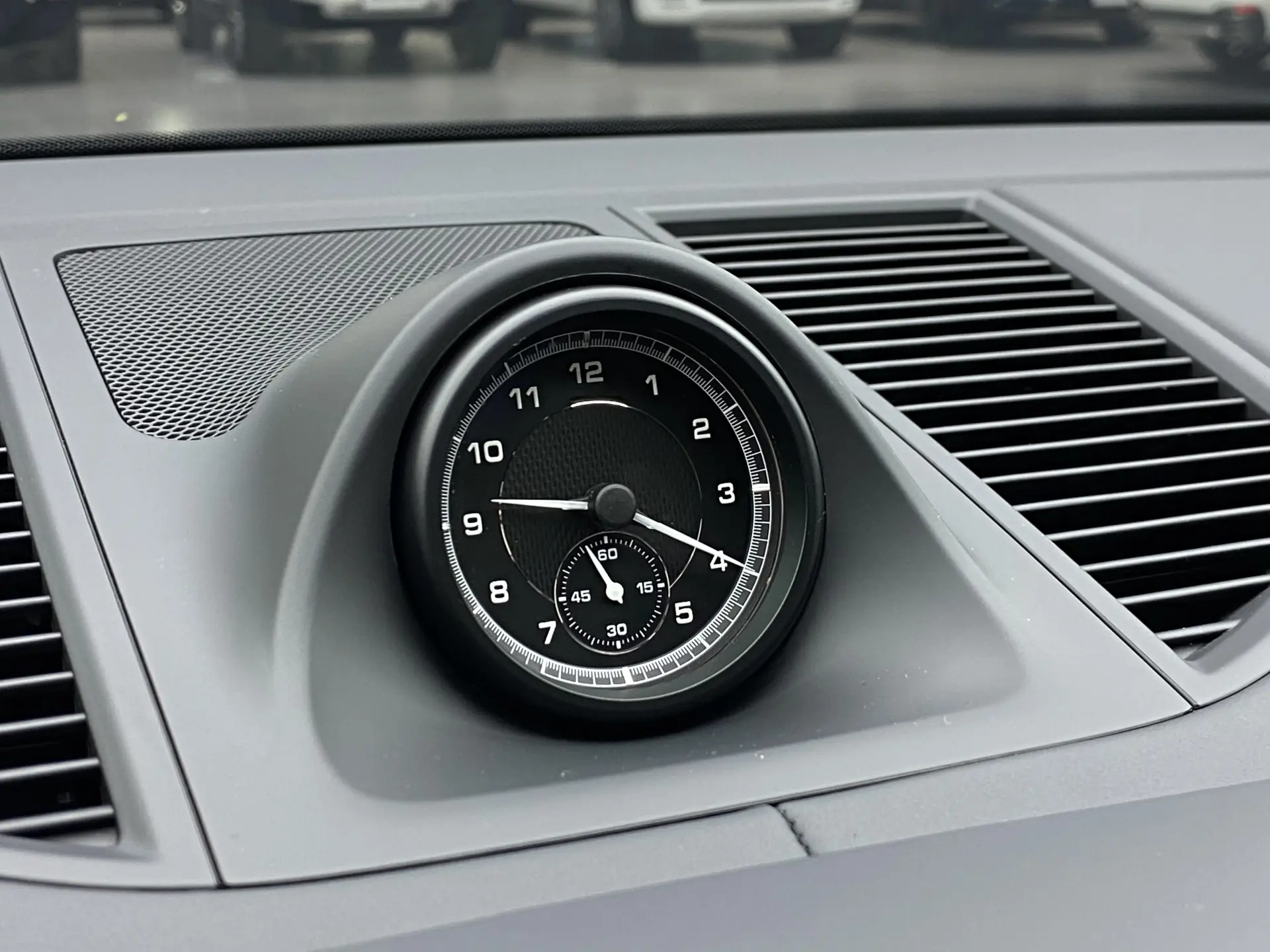 Porsche Macan, 2025 23
