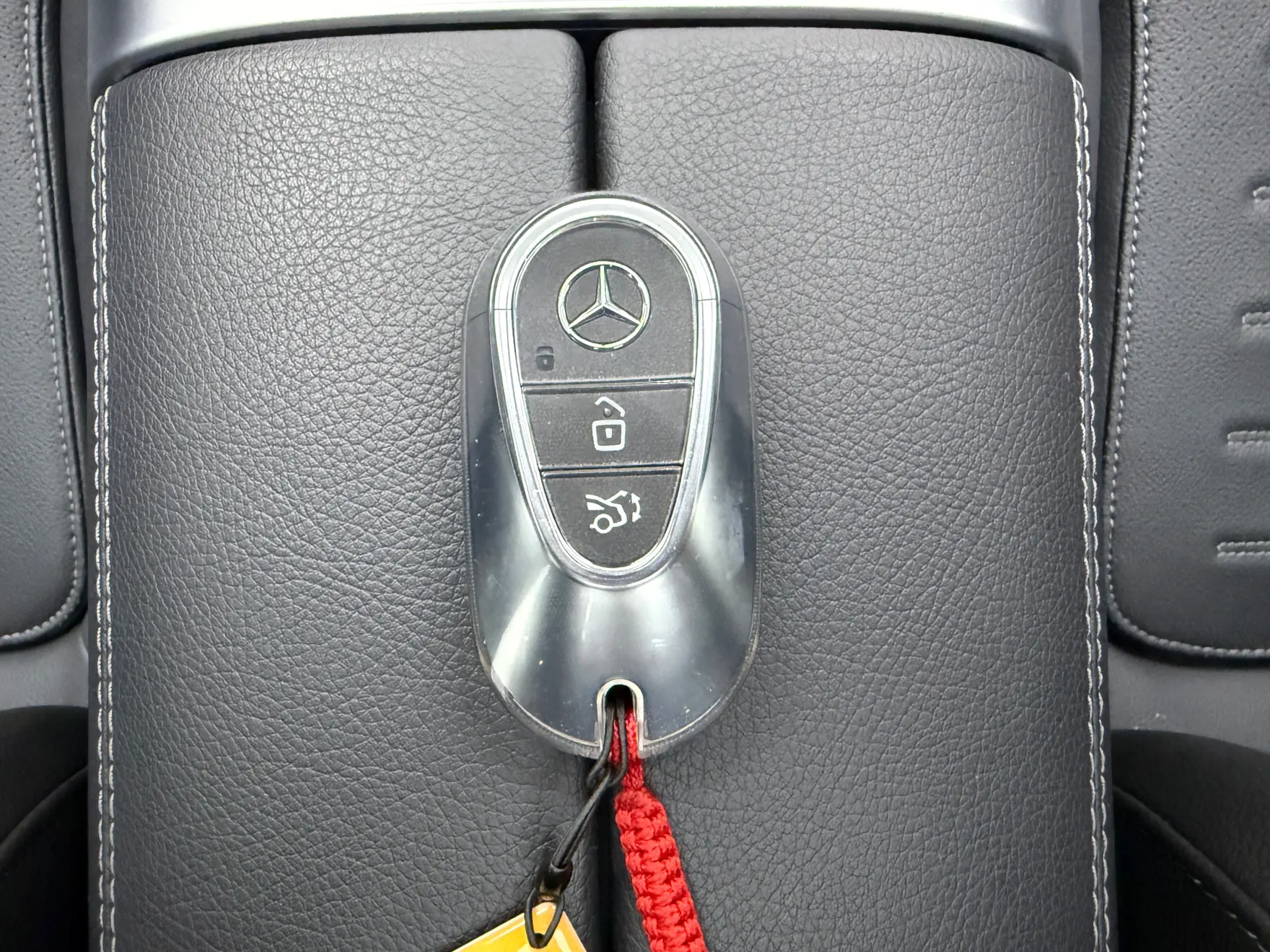 Mercedes-Benz C 260 L, 2025 26