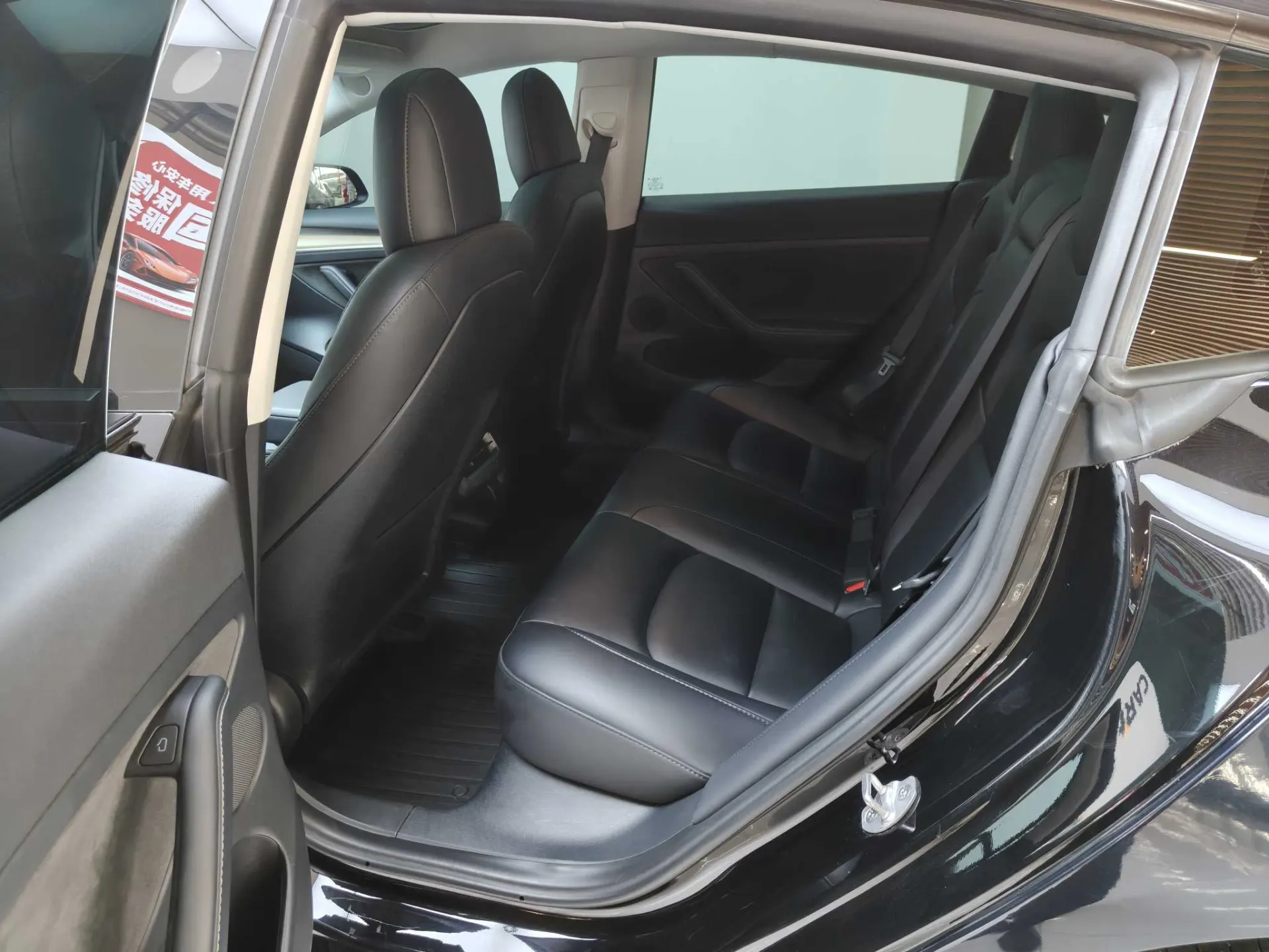 Tesla Model 3, 2023 16
