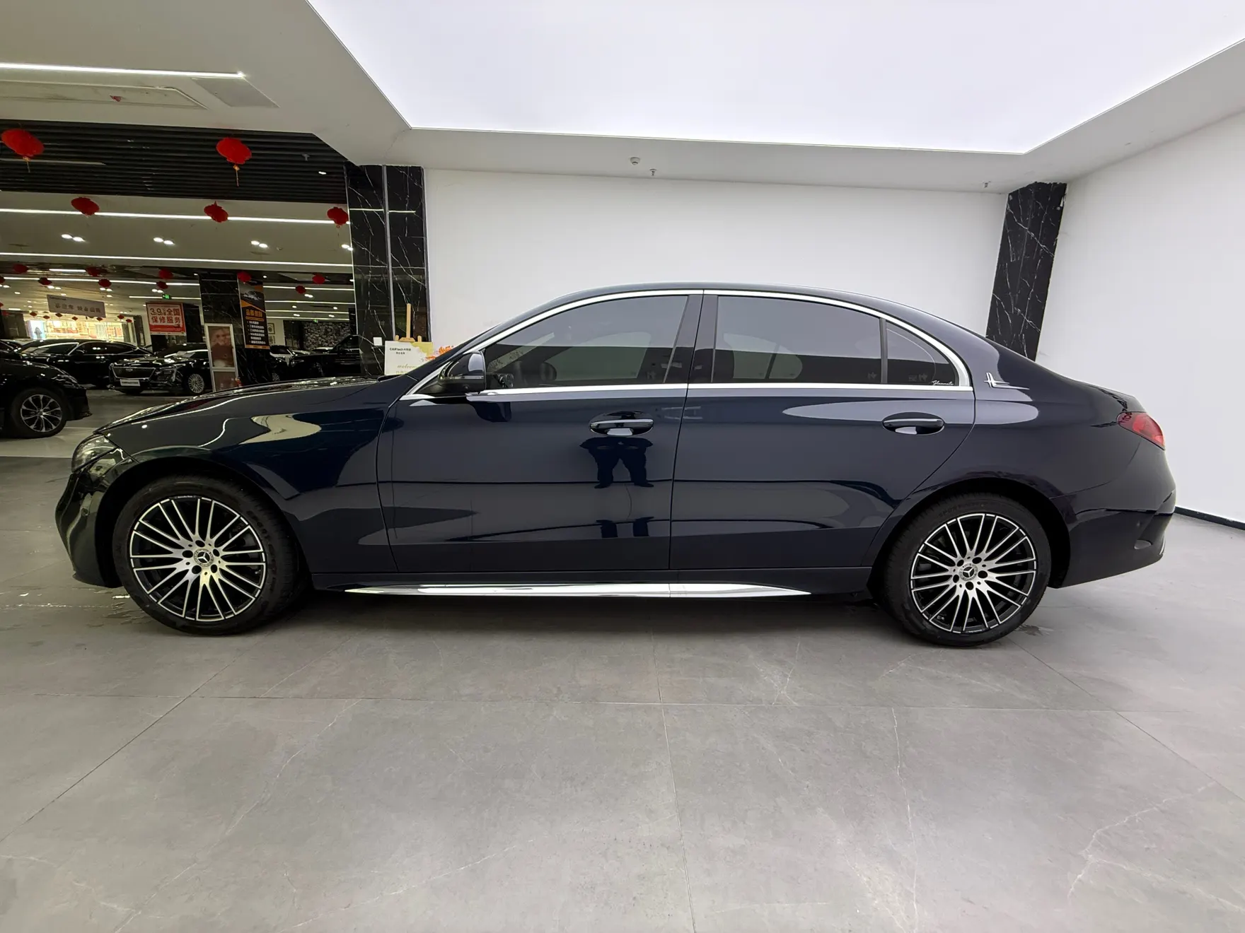 Mercedes-Benz C 260 L, 2025 8