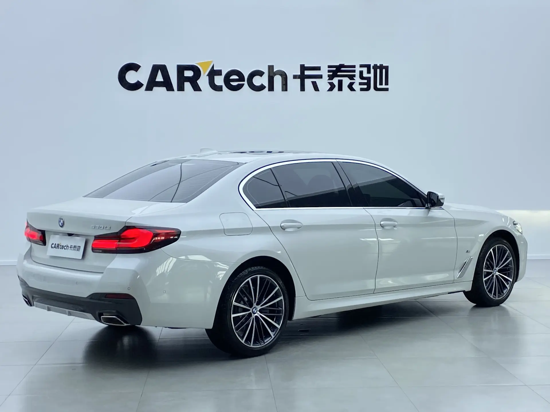 BMW 530Li, 2023 3