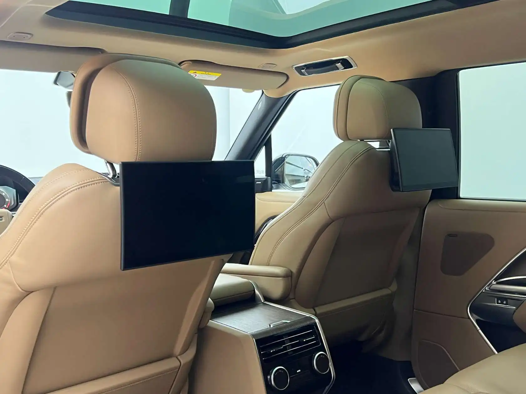 Land Rover Range Rover, 2024 16