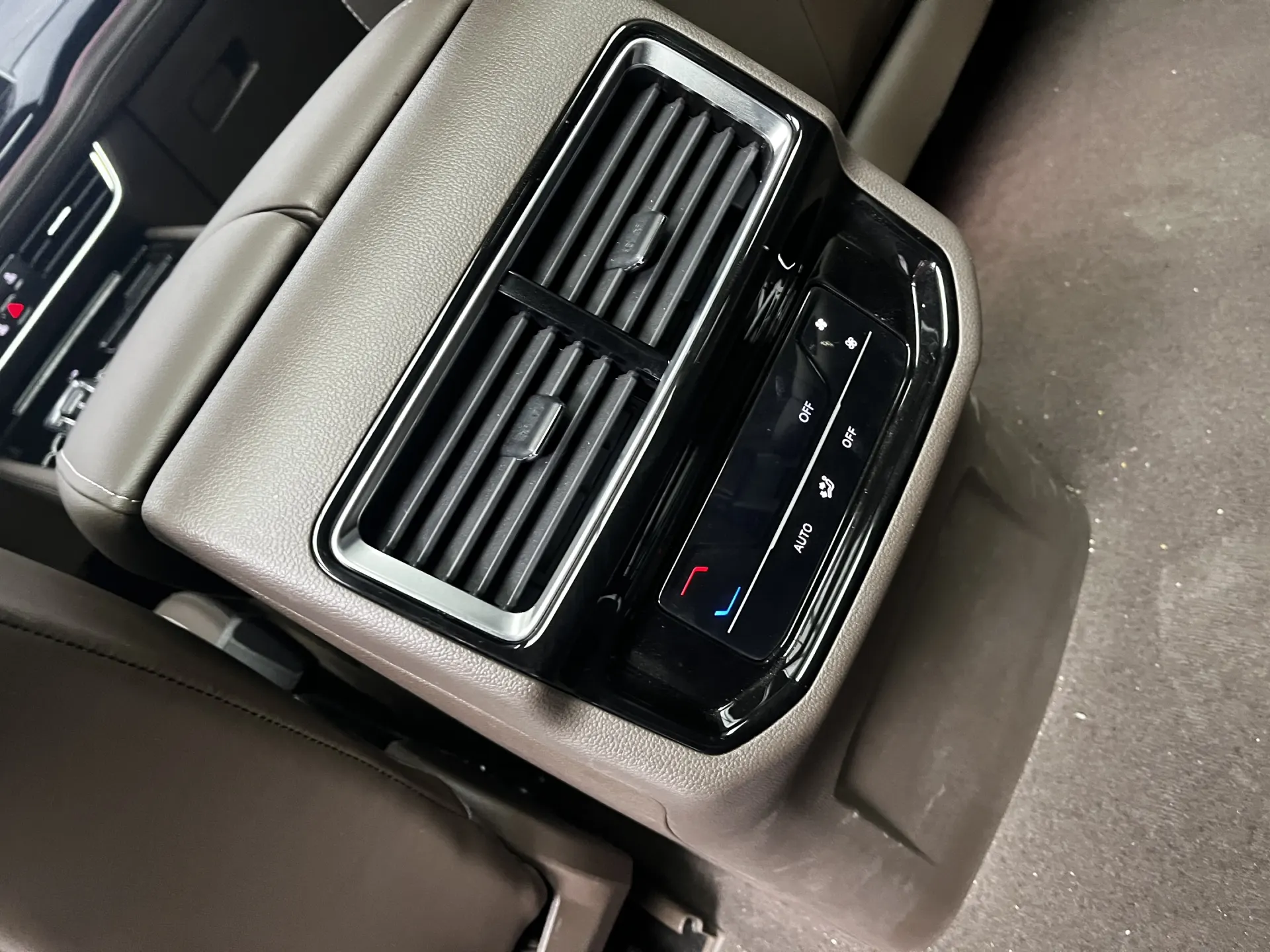 Volkswagen Viloran, 2025 14