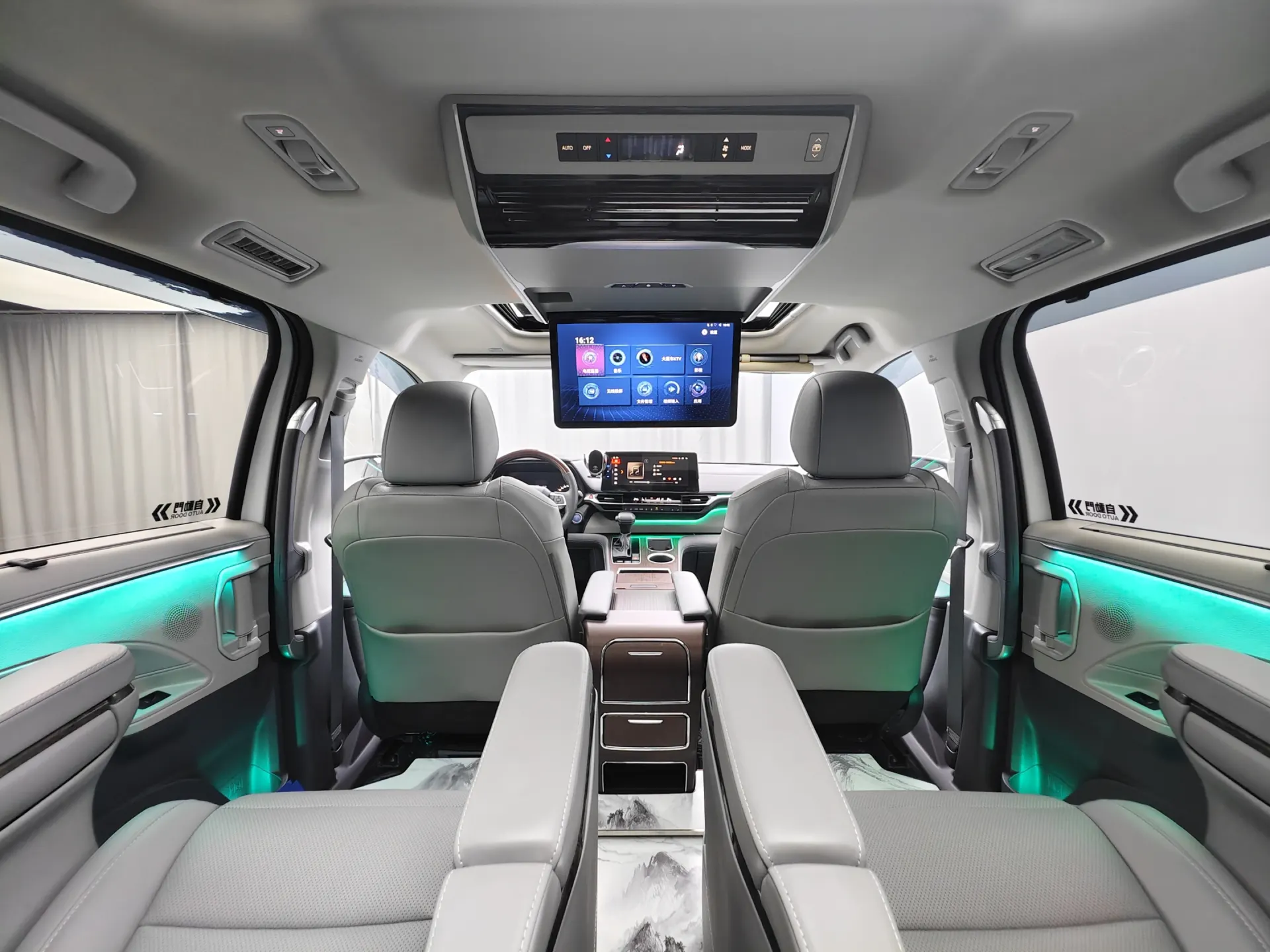 Toyota Granvia, 2023 24