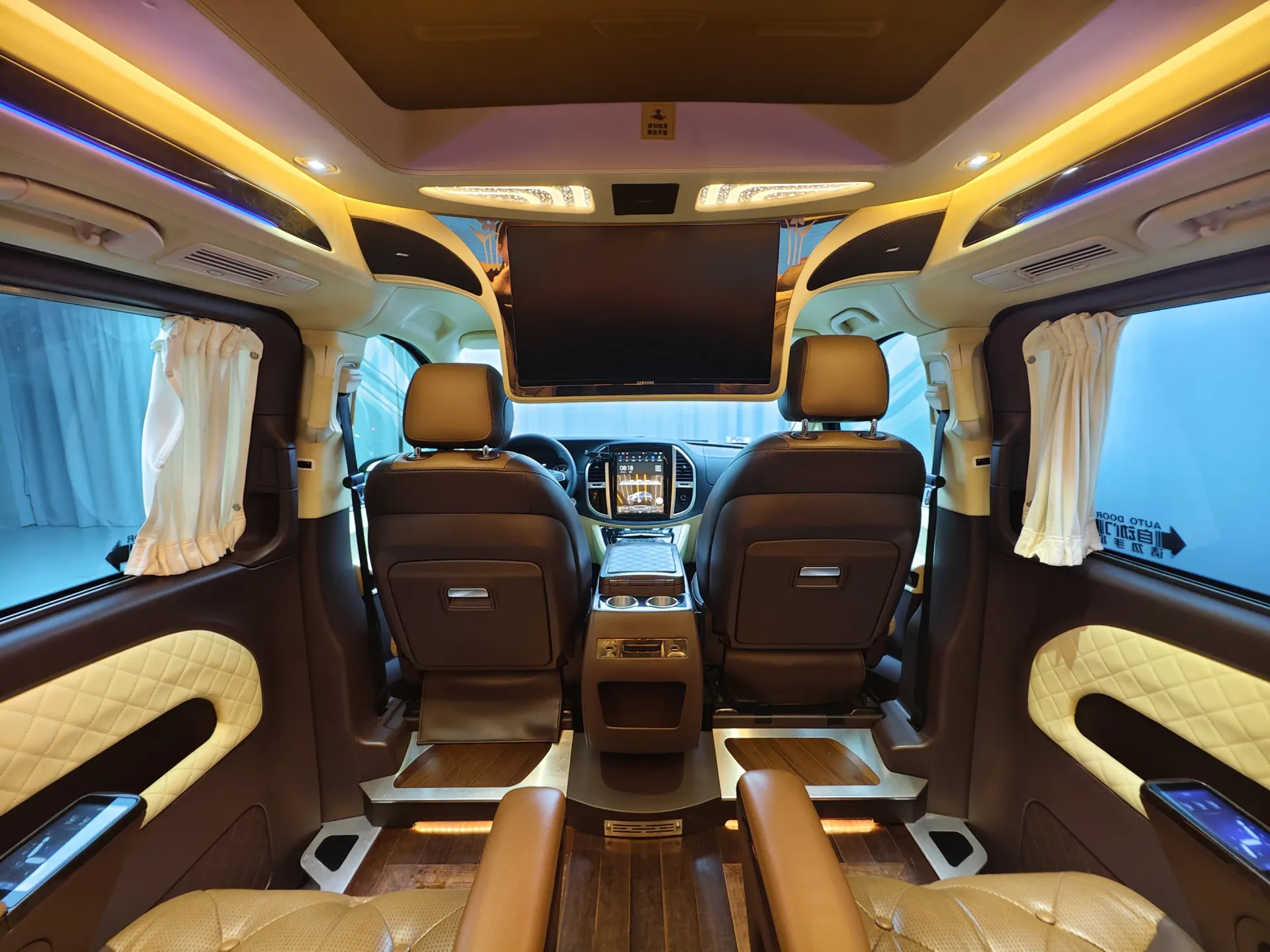 Mercedes-Benz Vito, 2021 23
