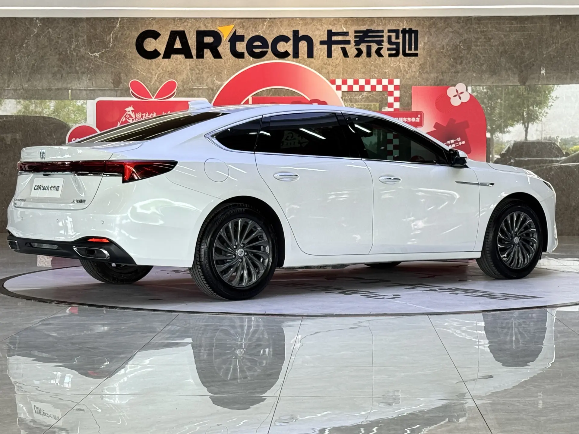 Buick LaCrosse, 2025 все фото