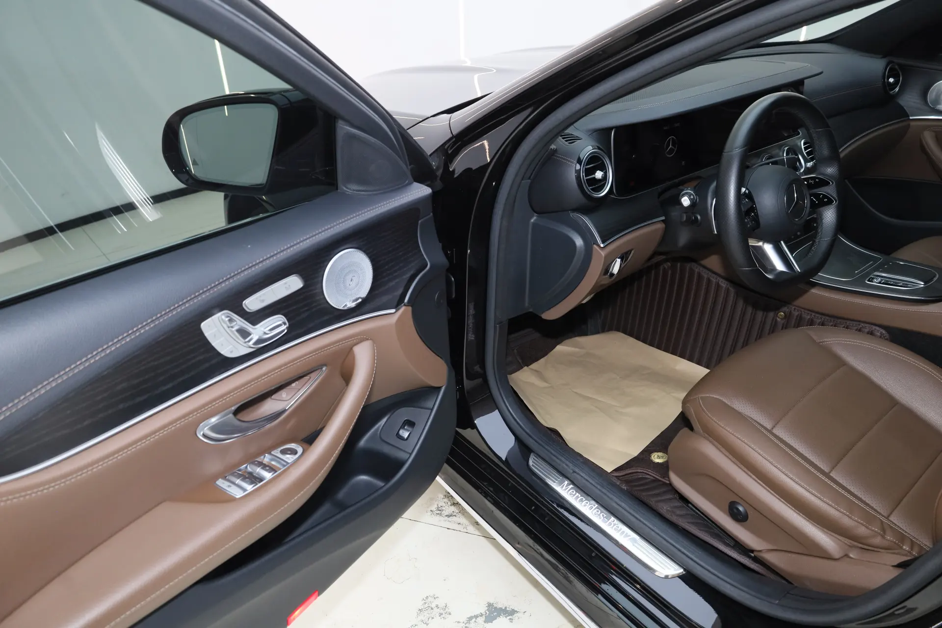 Mercedes-Benz E 300 L, 2021 29
