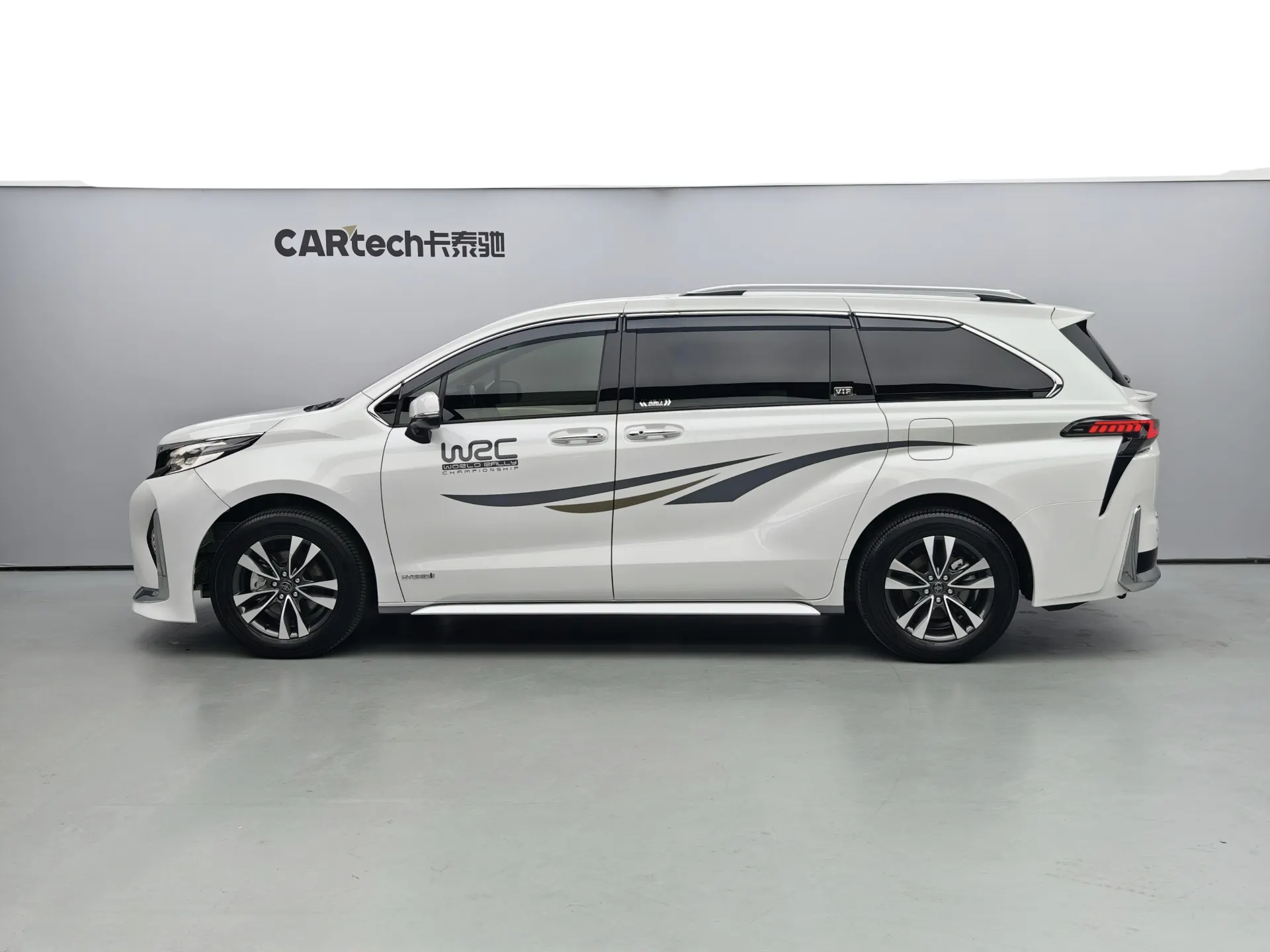 Toyota Granvia, 2023 все фото