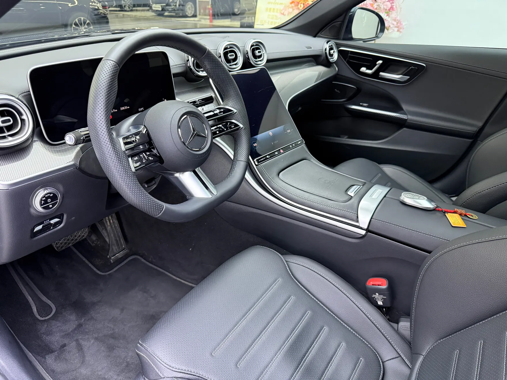 Mercedes-Benz C 260 L, 2025 22