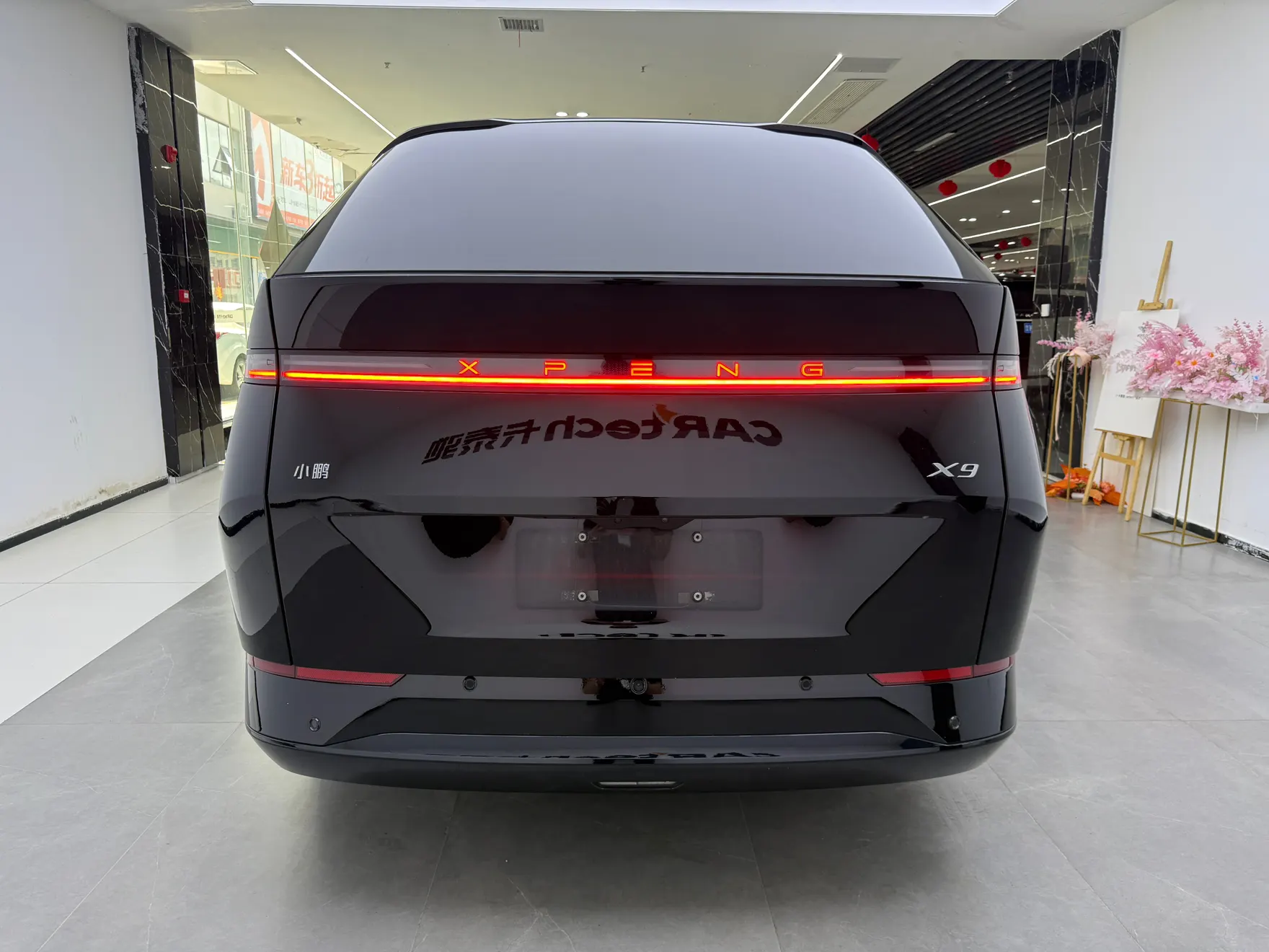 Xpeng X9, 2024 6
