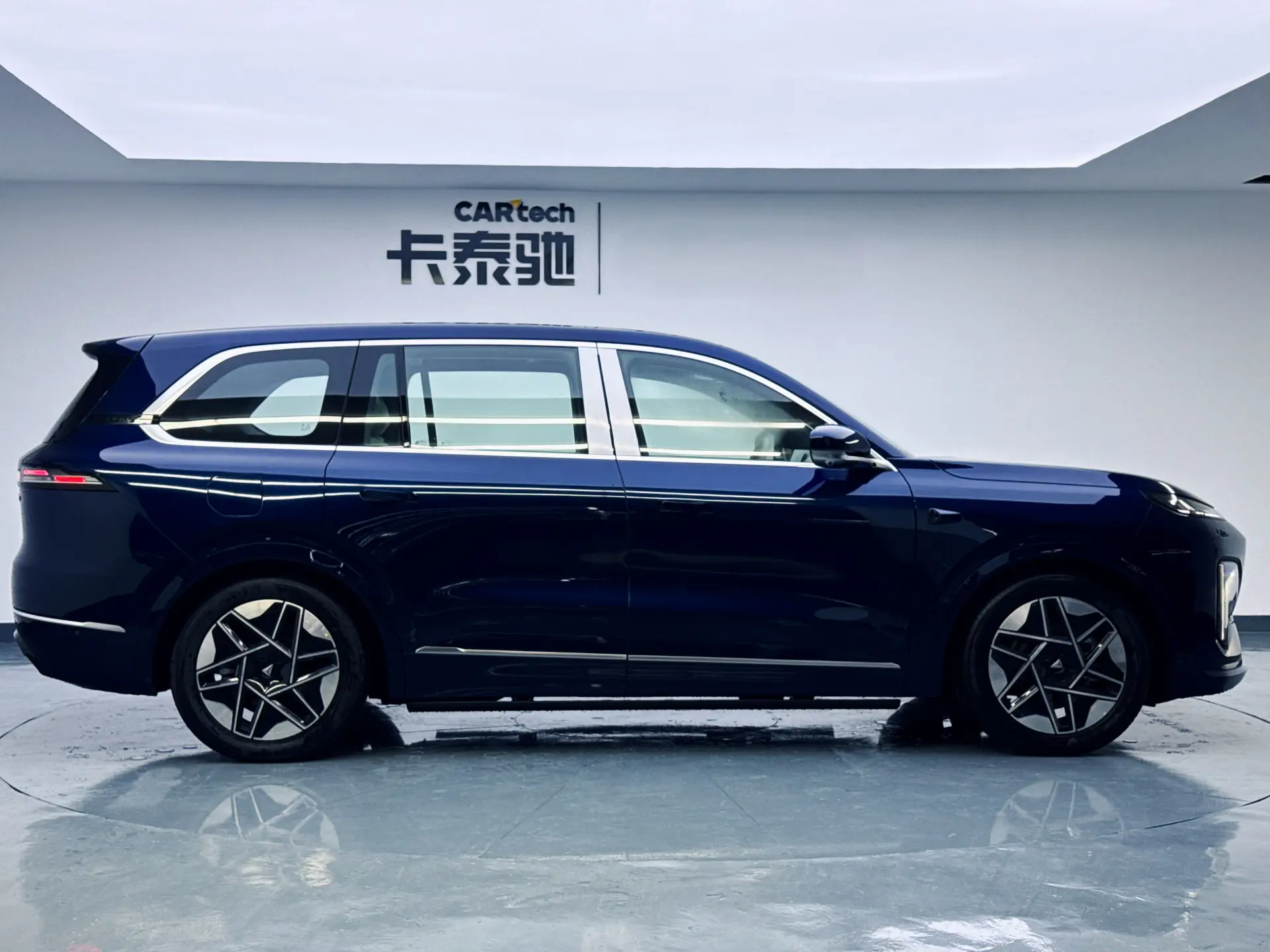 Deepal S09, 2025 4