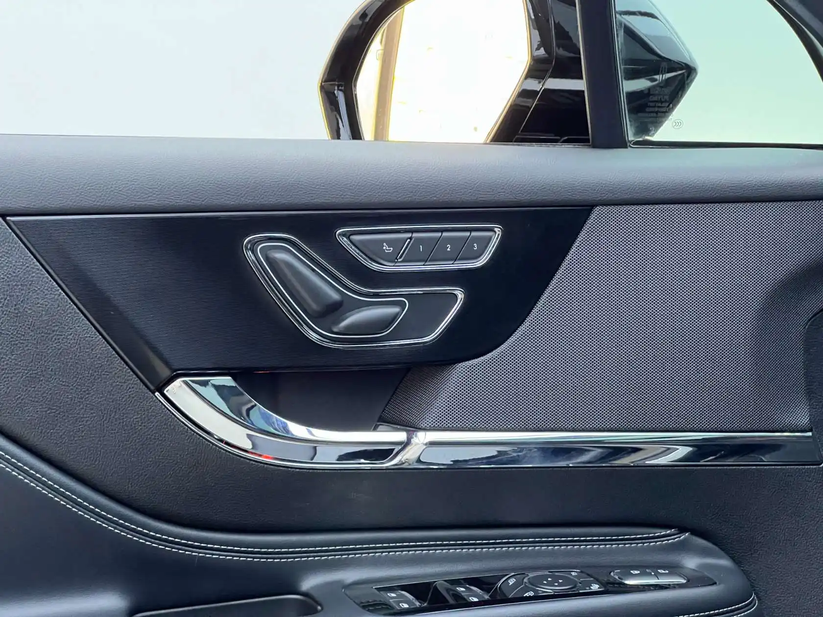 Lincoln Corsair, 2022 12