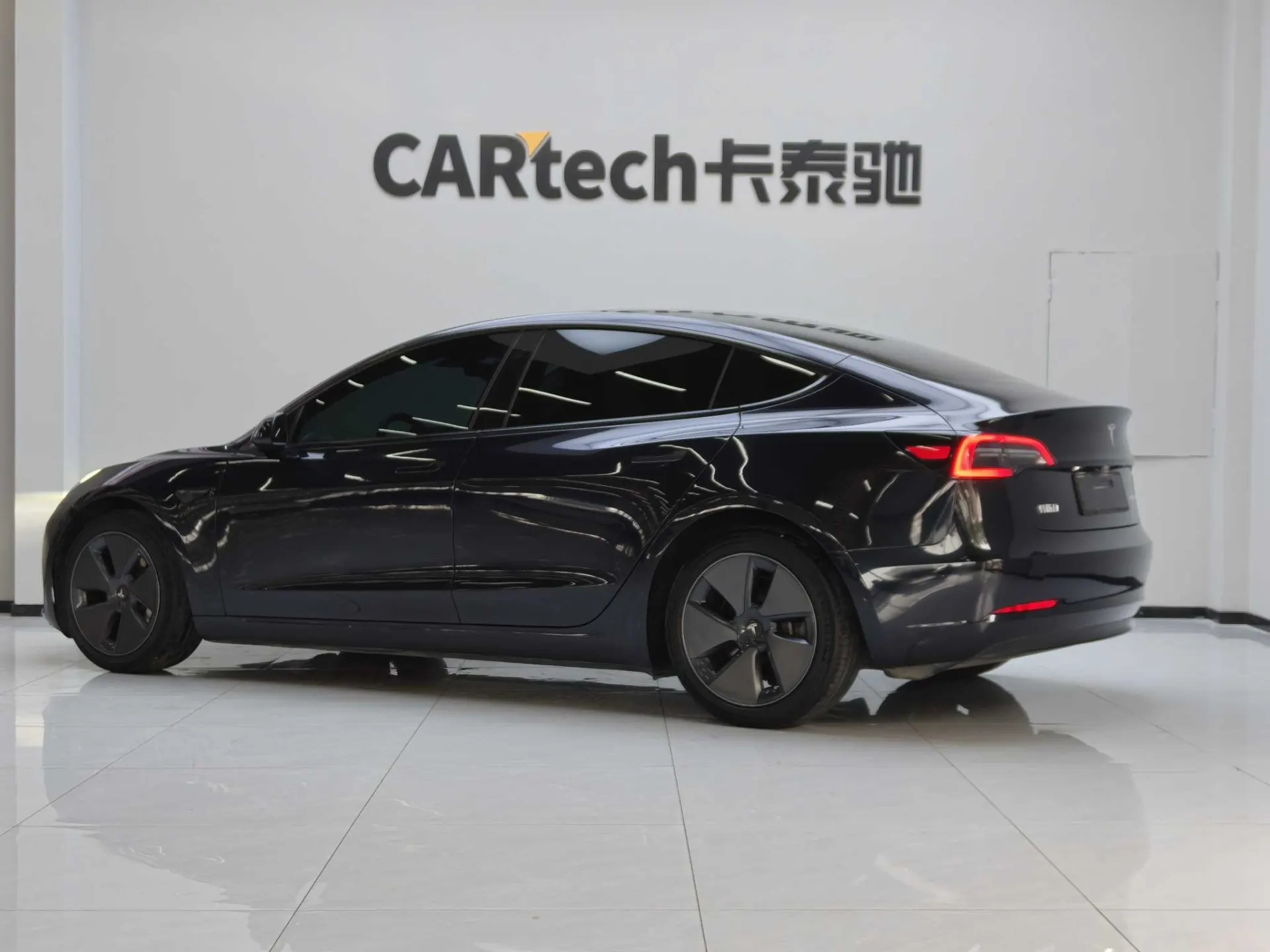 Tesla Model 3, 2023 7