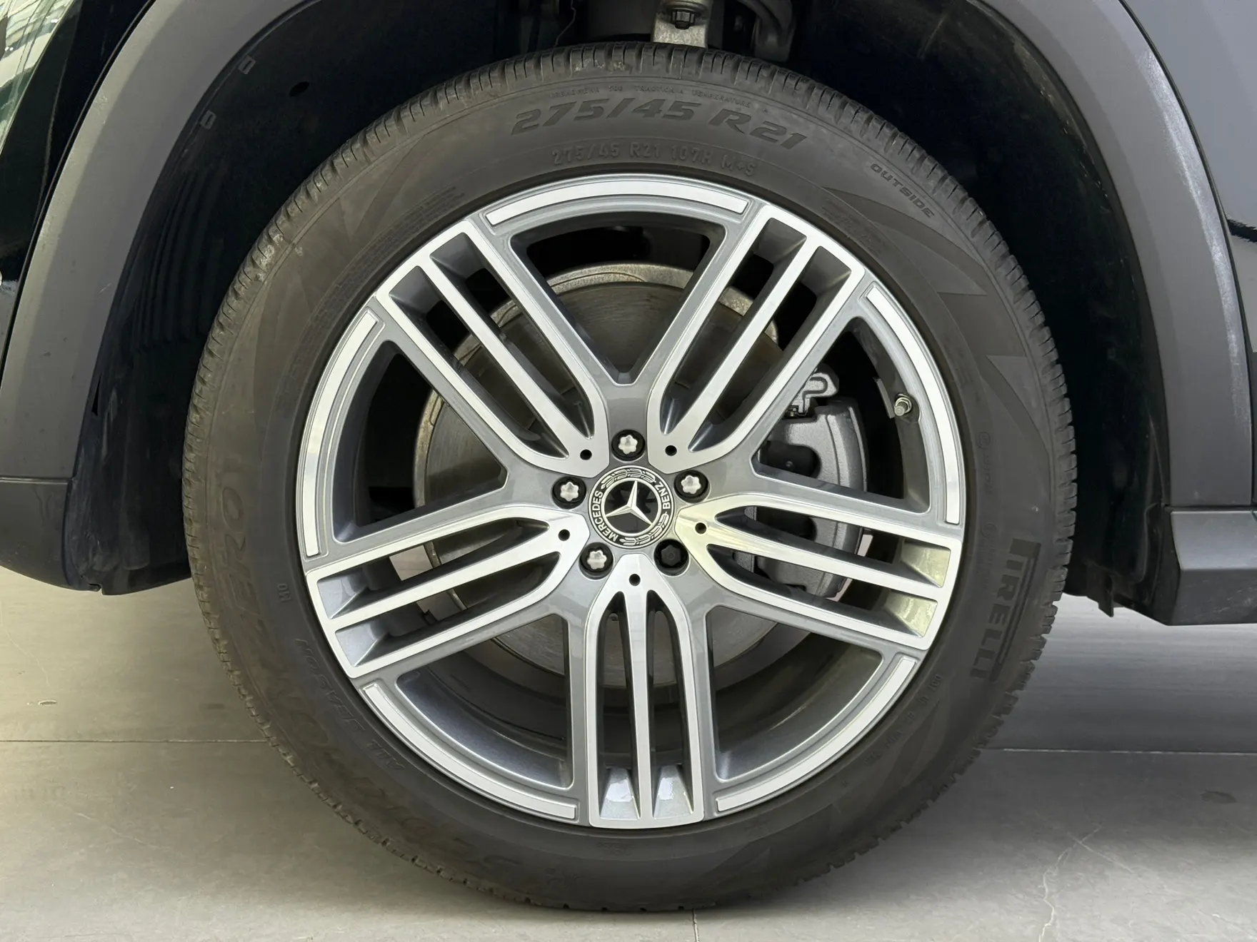 Mercedes-Benz GLS 450, 2024 11