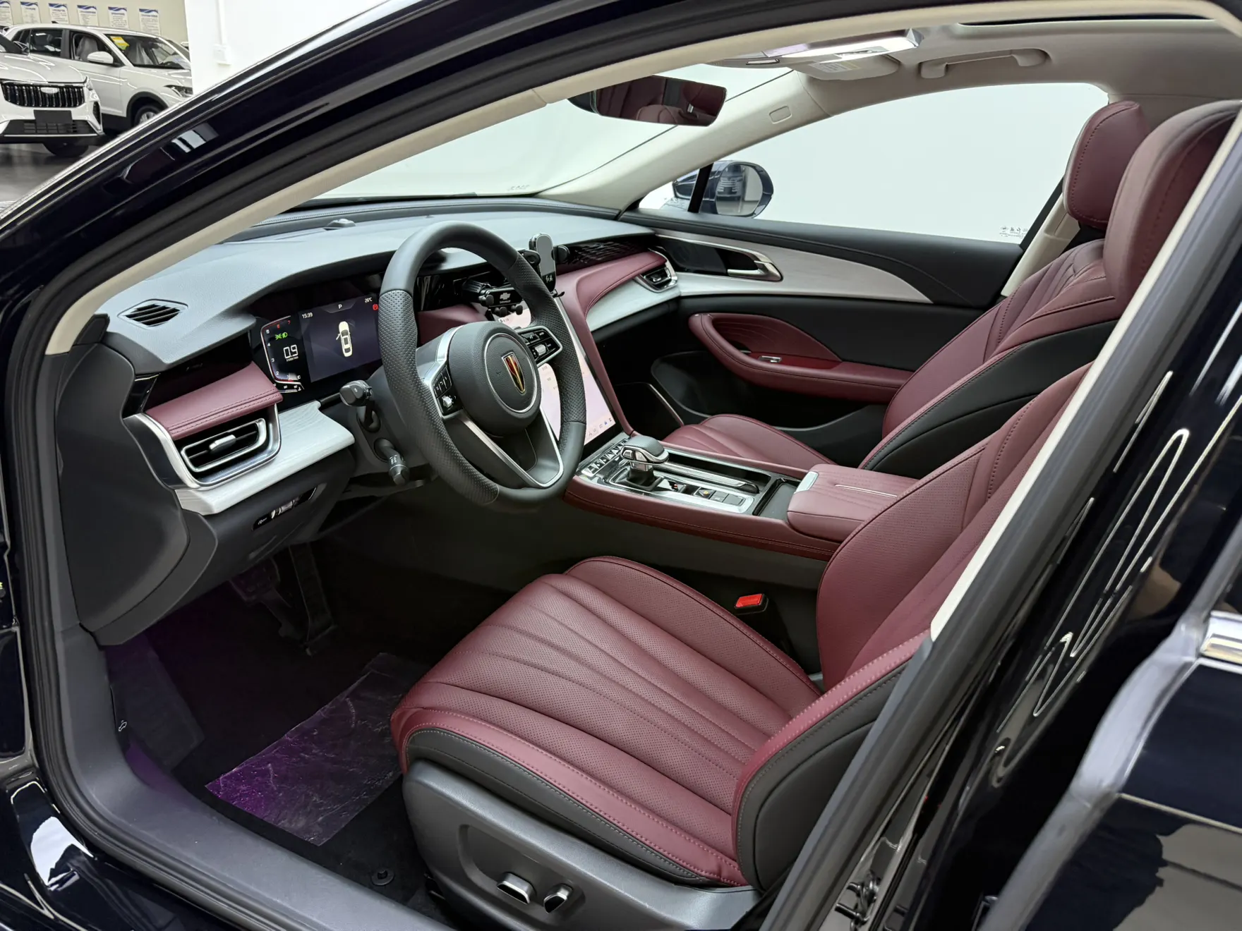 Hongqi H5, 2025 11