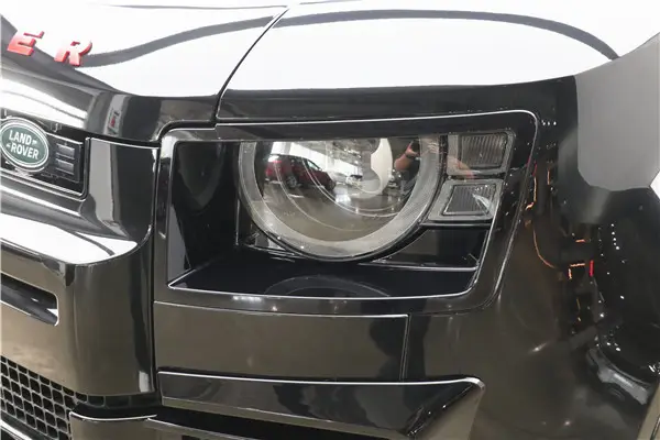 Land Rover Defender, 2023 26