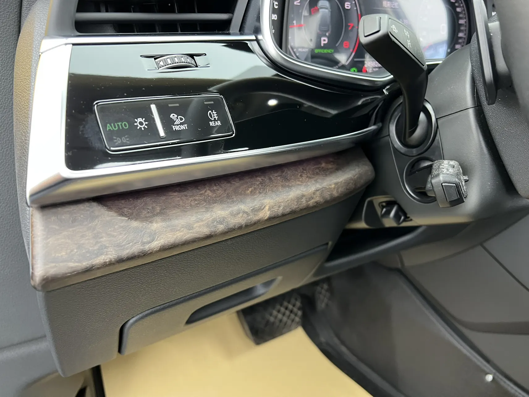 Audi Q7 55 TFSI, 2025 37