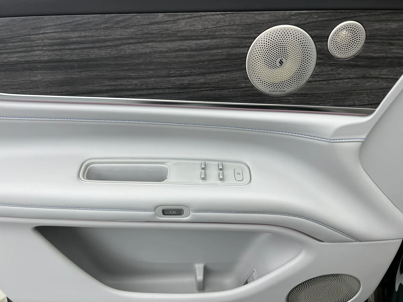 AITO M9, 2024 17