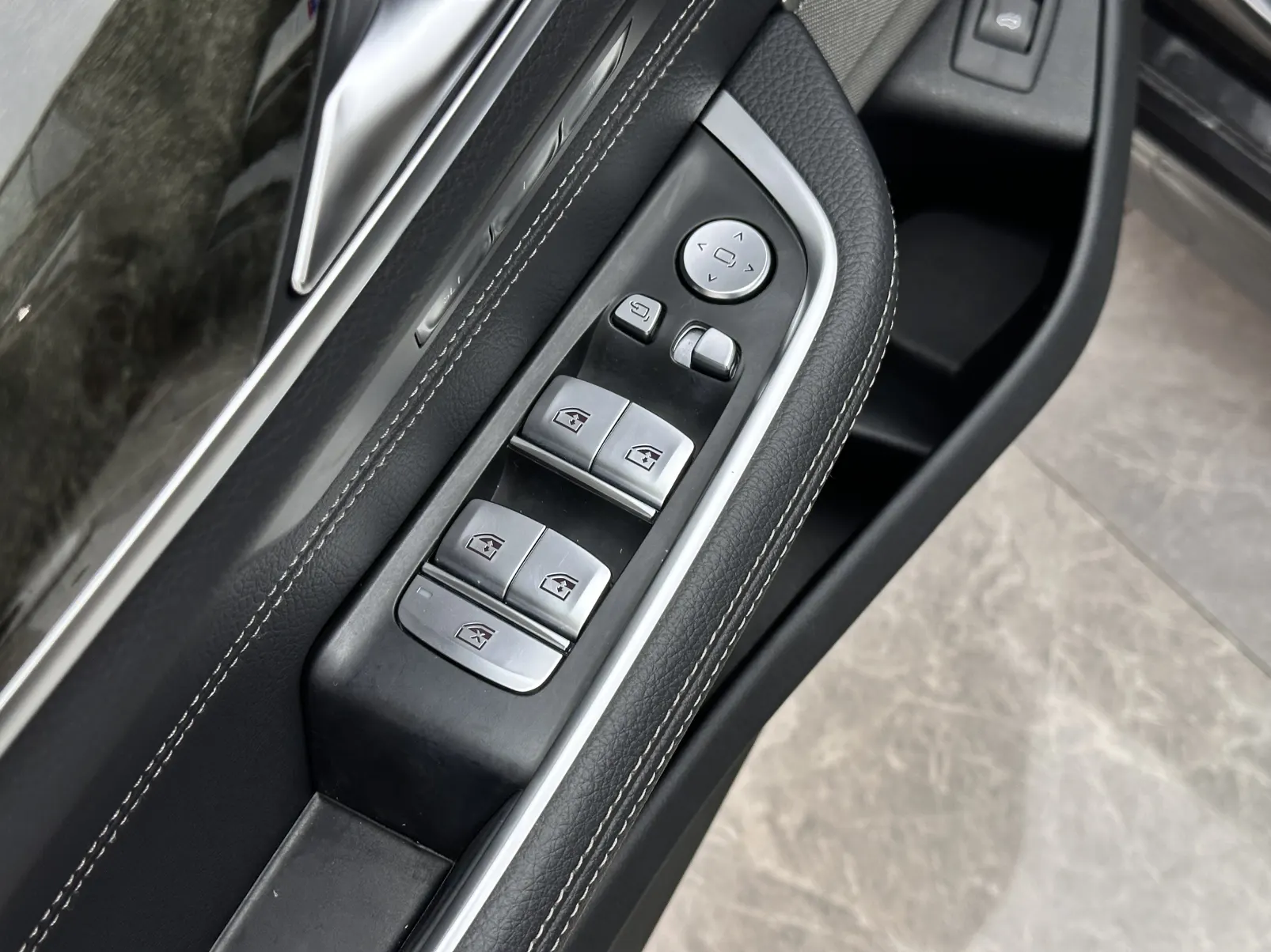 BMW 6GT, 2023 17