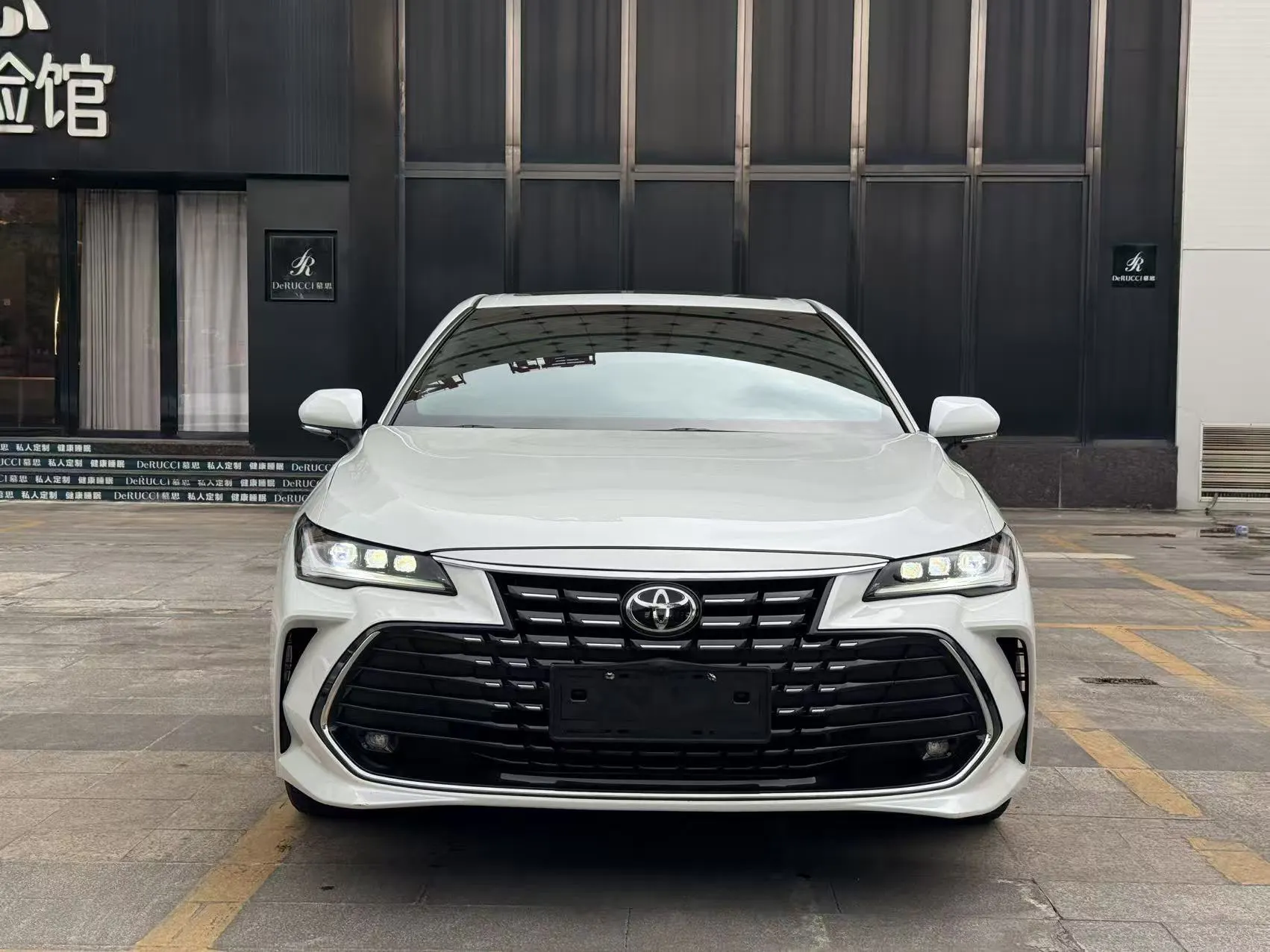 Toyota Avalon, 2022 3