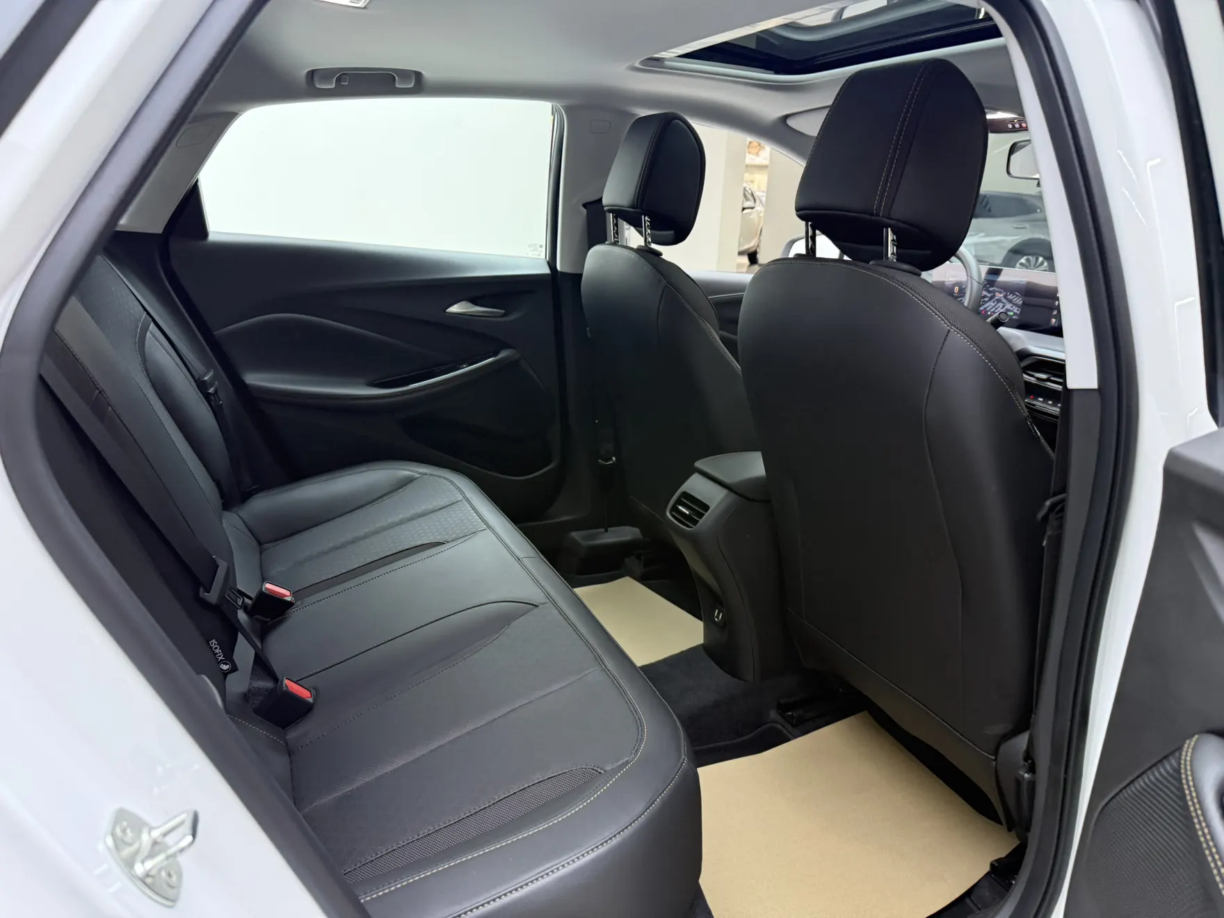 Buick Verano, 2025 15