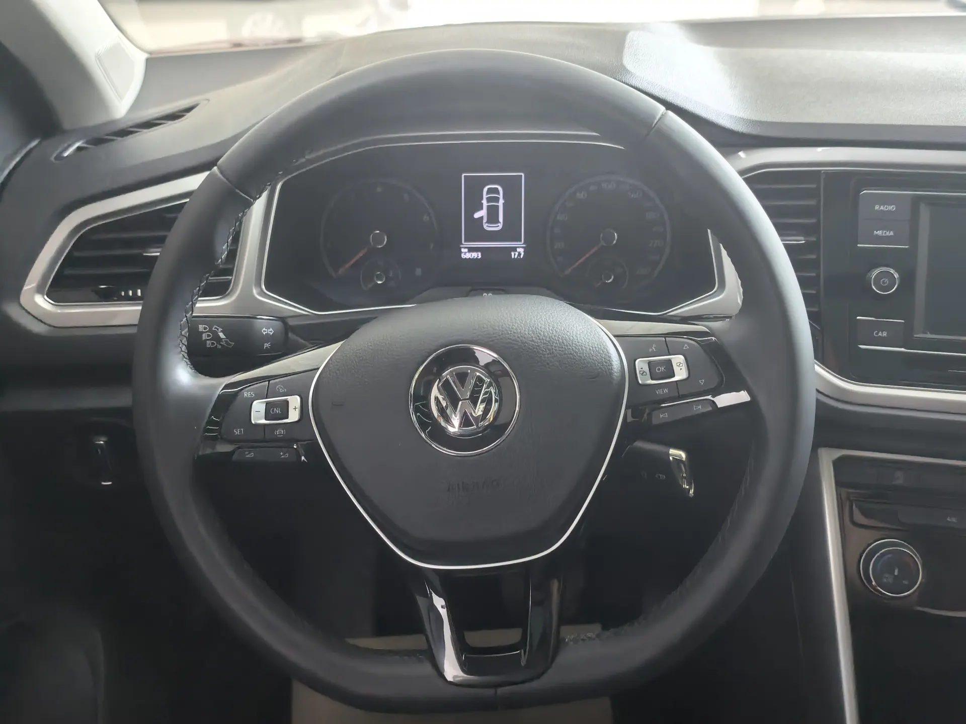 Volkswagen T-ROC, 2020 15