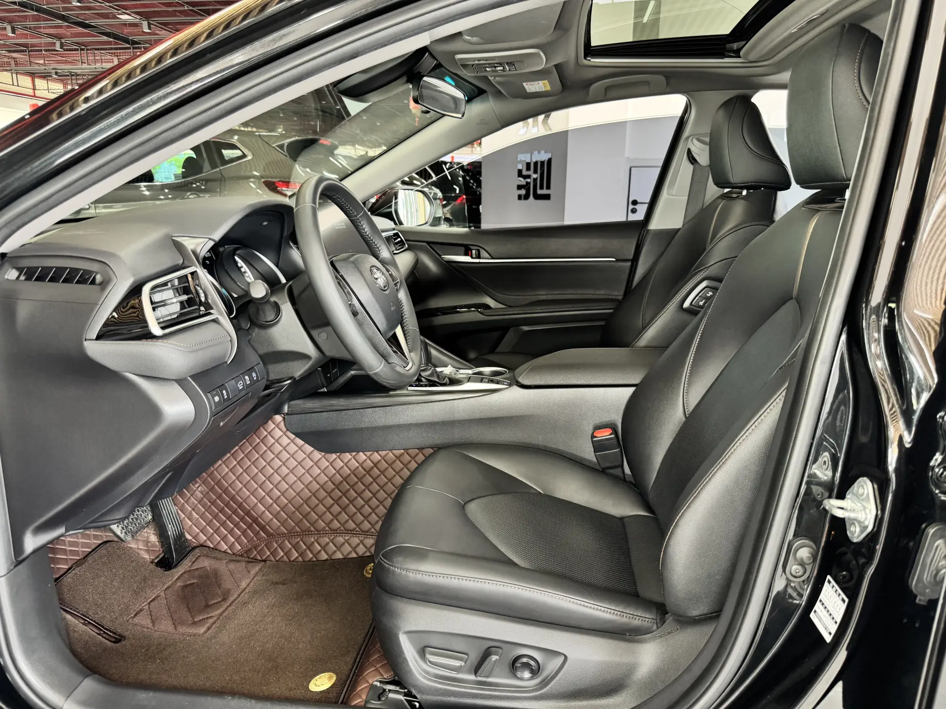 Toyota Camry, 2023 17