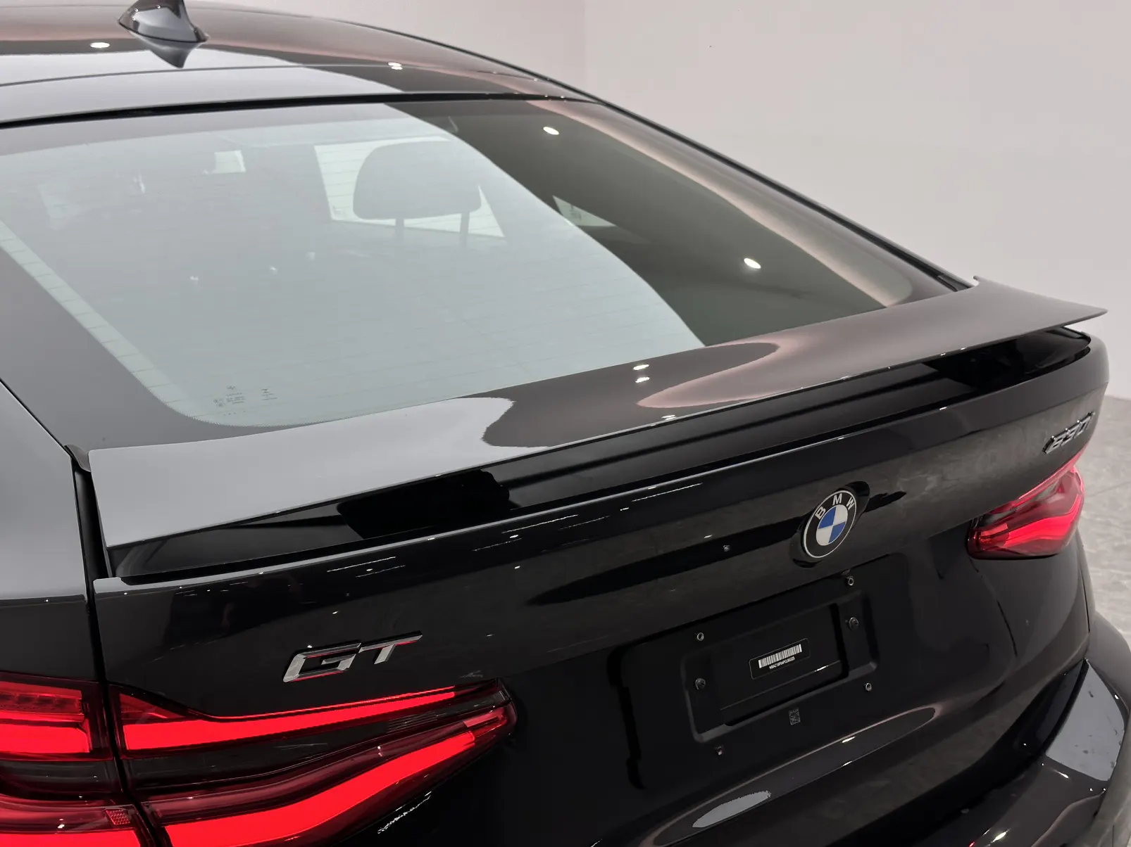 BMW 6GT, 2023 21