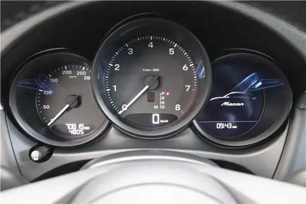 Porsche Macan, 2022 3