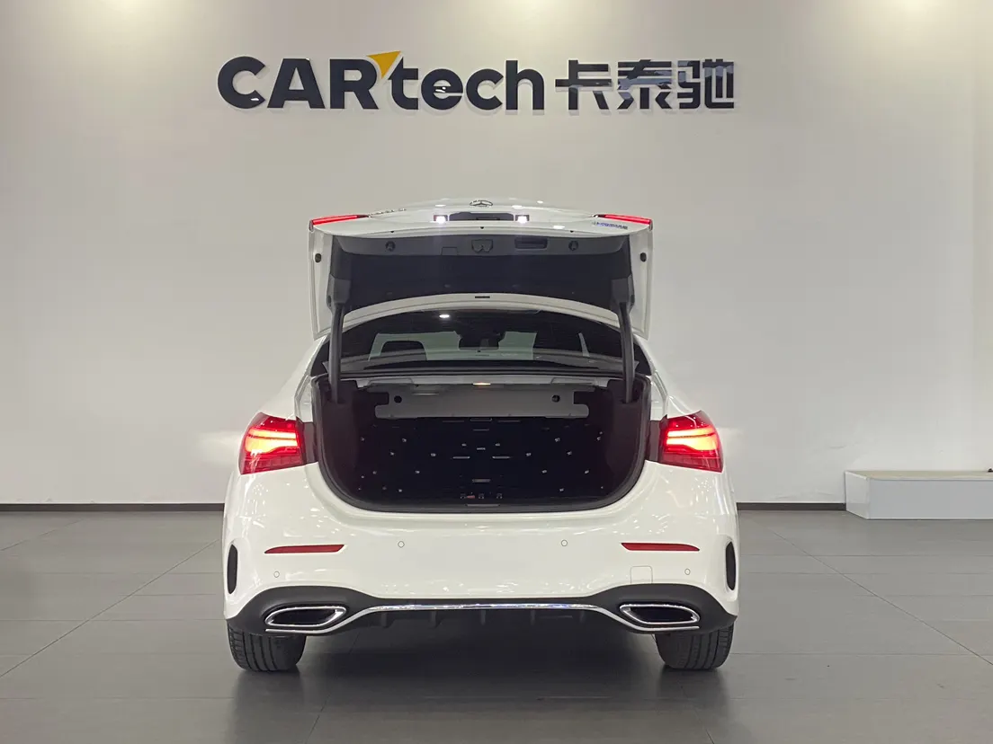 Mercedes-Benz A 200 L, 2023 6