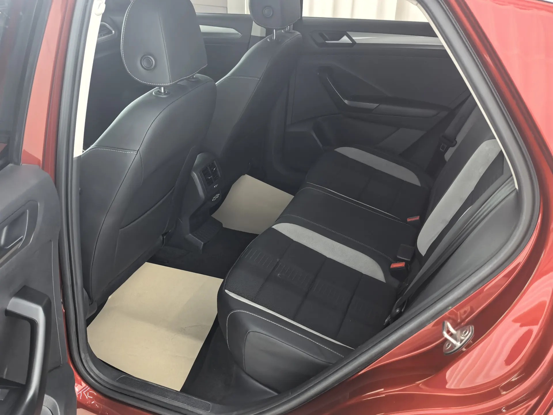 Volkswagen T-ROC, 2020 13
