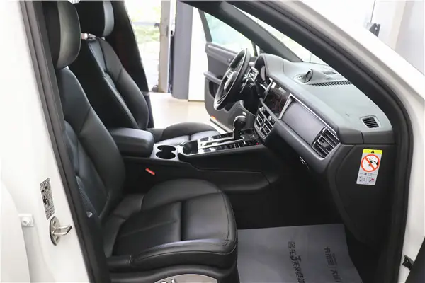 Porsche Macan, 2022 22