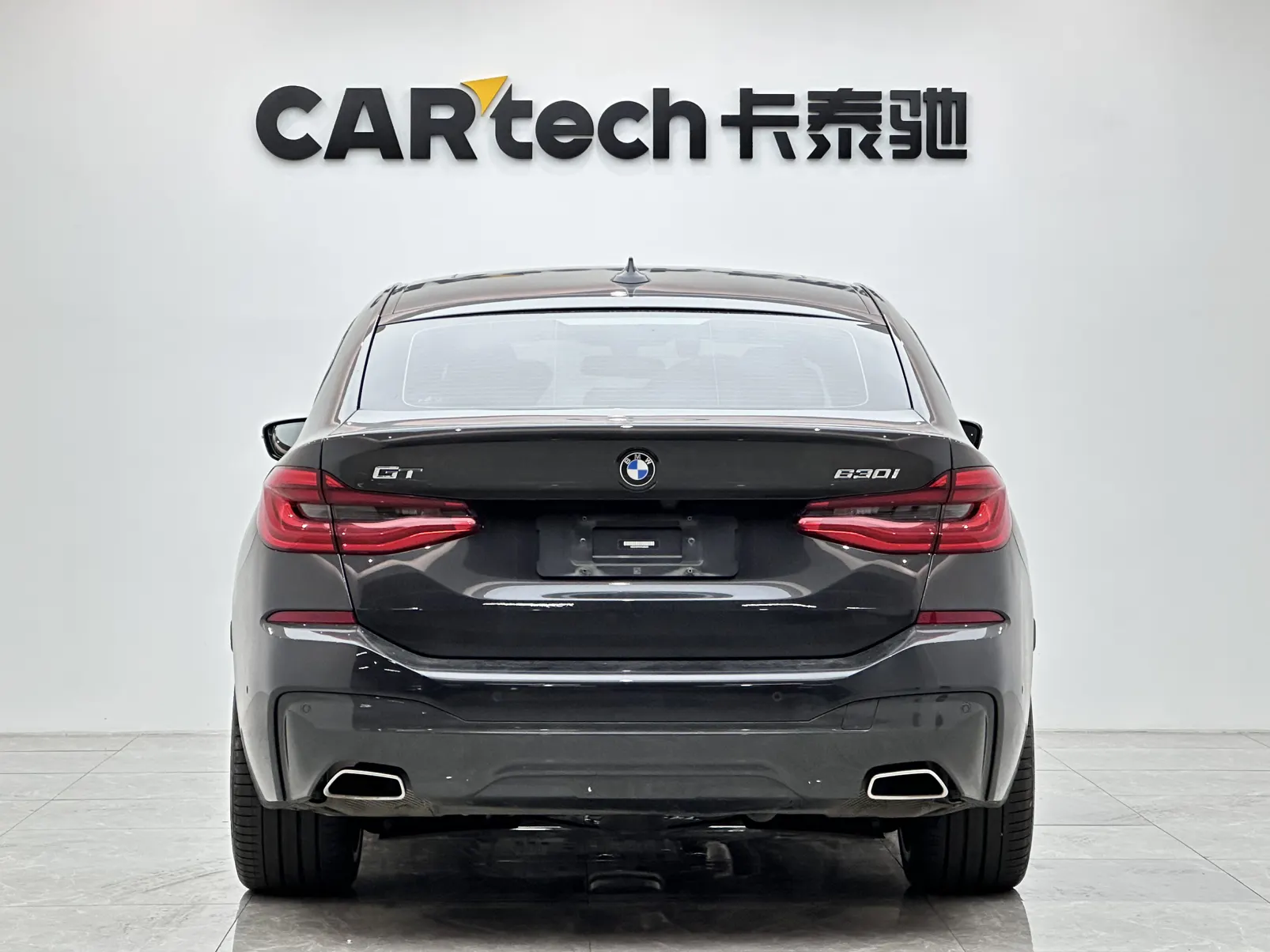 BMW 6GT, 2023 4