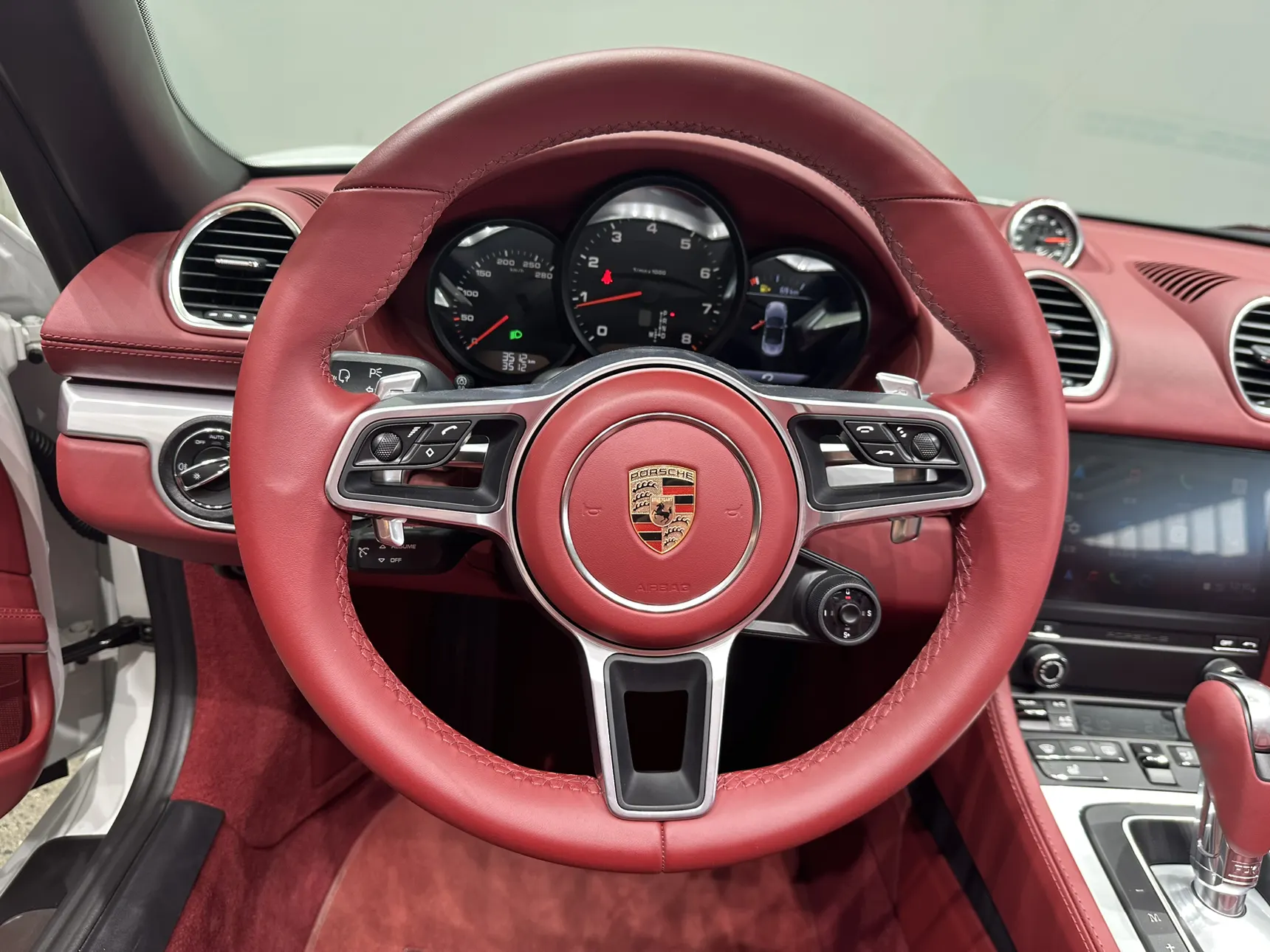 Porsche Boxster, 2025 12