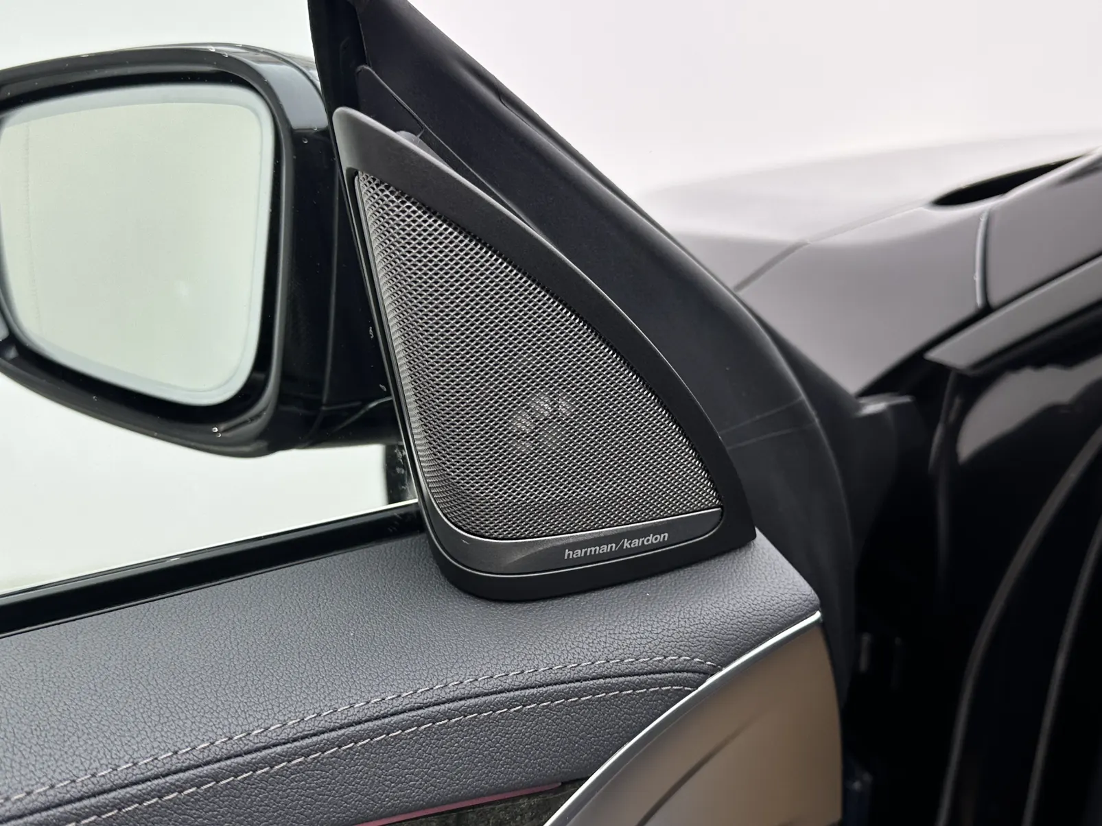 BMW 6GT, 2023 16